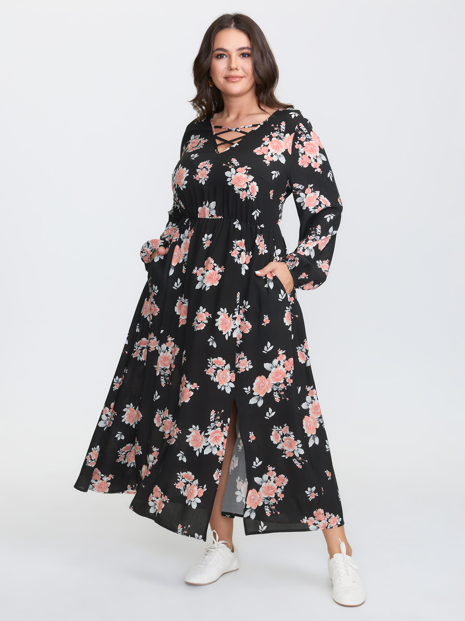 BloomChic Women's Plus Size Floral Print Cut-Out Neck Slit Maxi Dress BlackFlower Floral Maxi Everyday-Casual Smocked 10/M