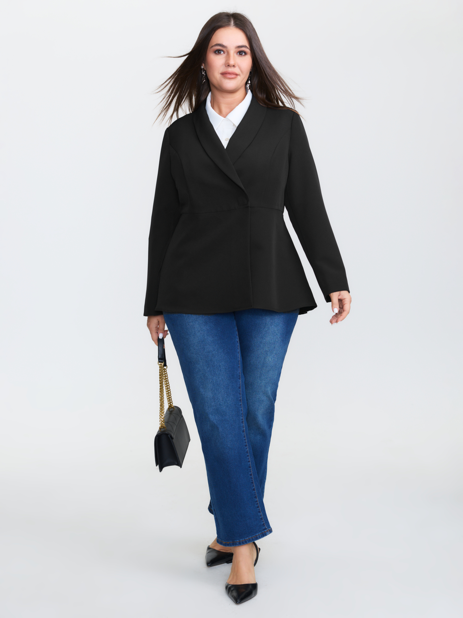 Side view of BloomChic Women's Plus Size Semi Stretchy Pockets Curvy Hem Blazer Black Sleeve Long Sleeve 28/5X