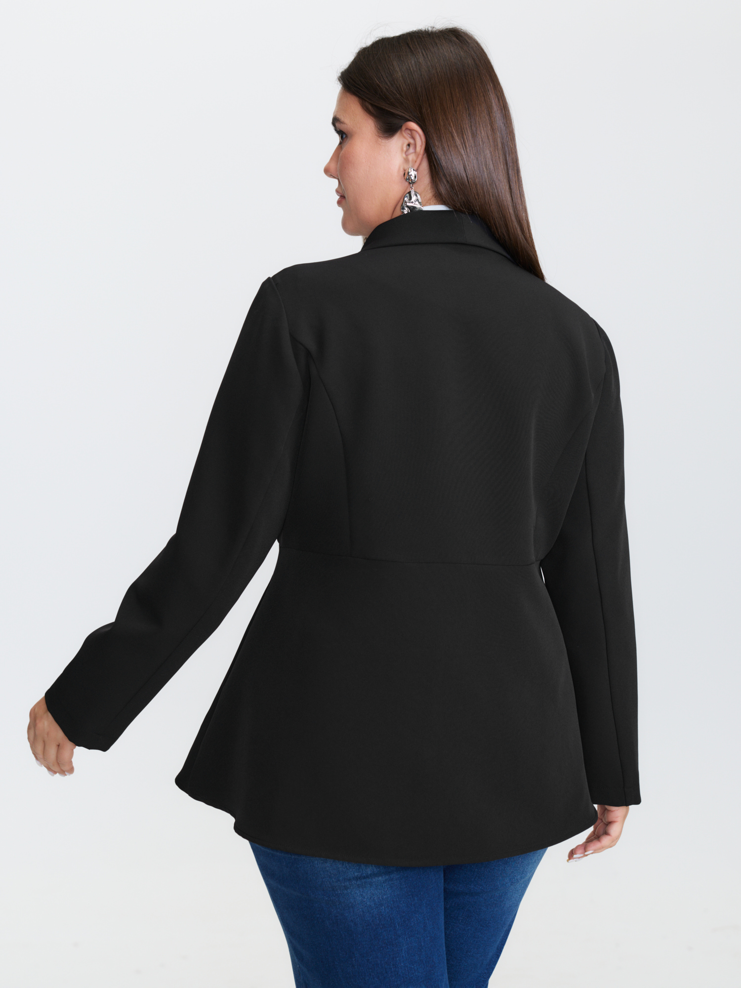 Side view of BloomChic Women's Plus Size Semi Stretchy Pockets Curvy Hem Blazer Black Sleeve Long Sleeve 28/5X