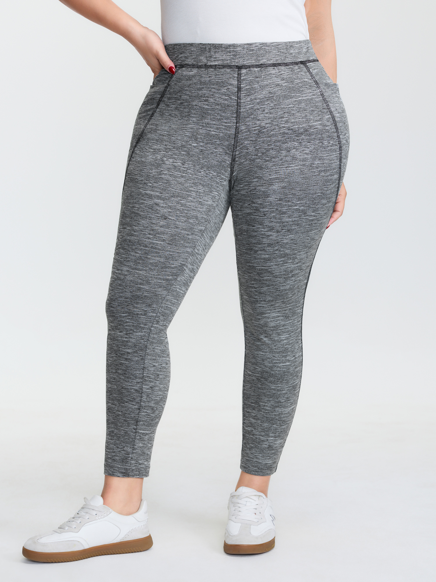 BloomChic Women's Plus Size Stretchy Color Contrast Pocket Skinny-Fit Pants DarkGray Solid Skinny fit Mid Rise 12/L