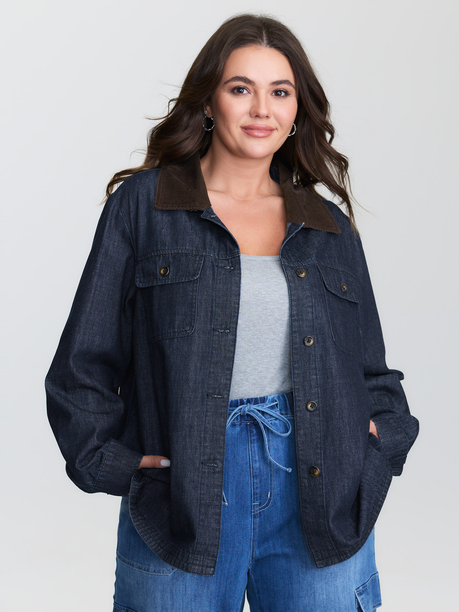 BloomChic Women's Plus Size Cotton Contrast Collar Button-Down Denim Top Darkindigo not graphics Long Sleeve Colorblock Everyday-Casual 10/M