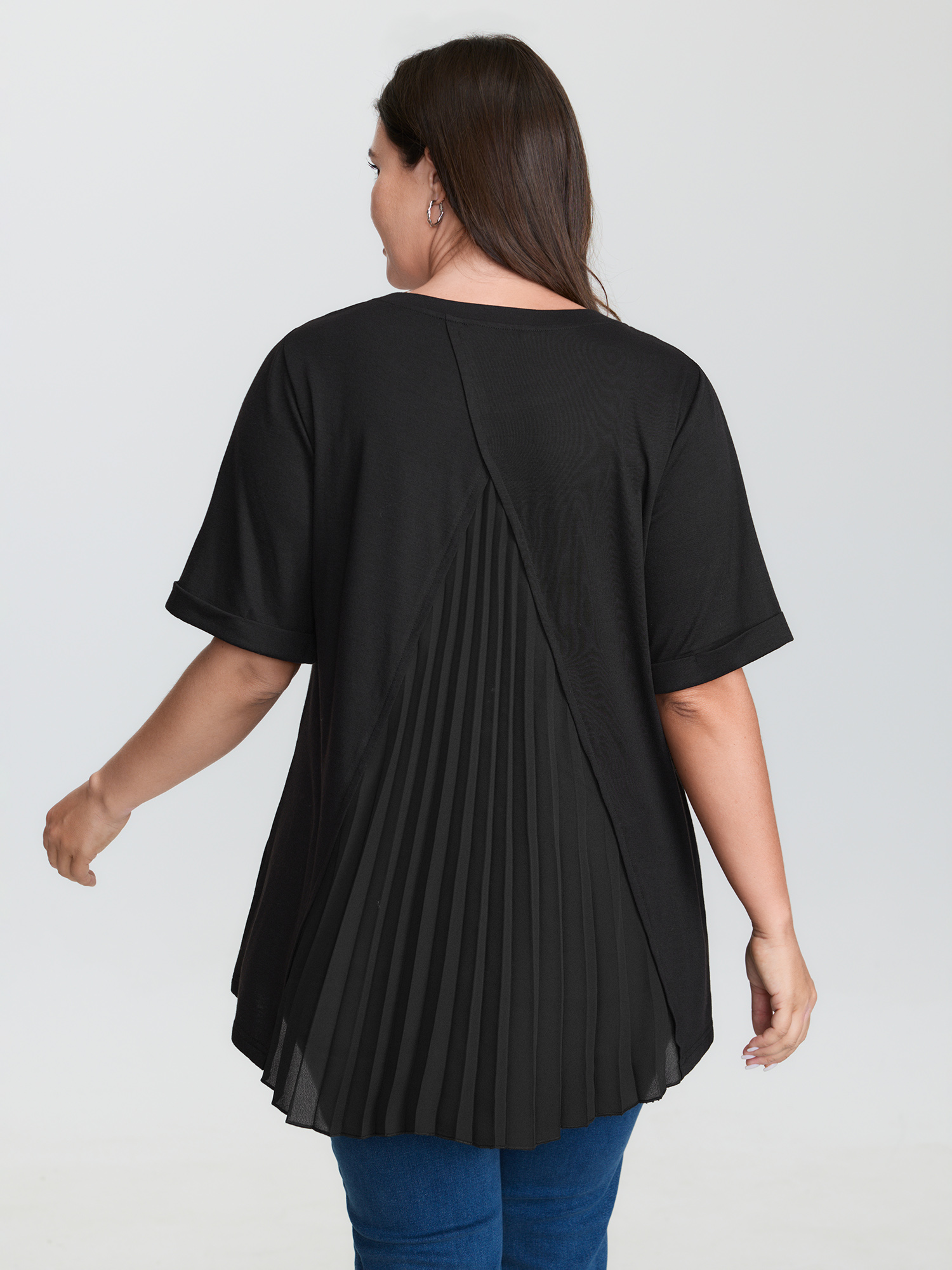 BloomChic Plus Size Stretchy Round Neck Rolled Cuff Sleeve T-Shirt - Women's Black Solid Round Neck Comfort Midsection Fit Long Sleeve Playful T-shirts 14/M