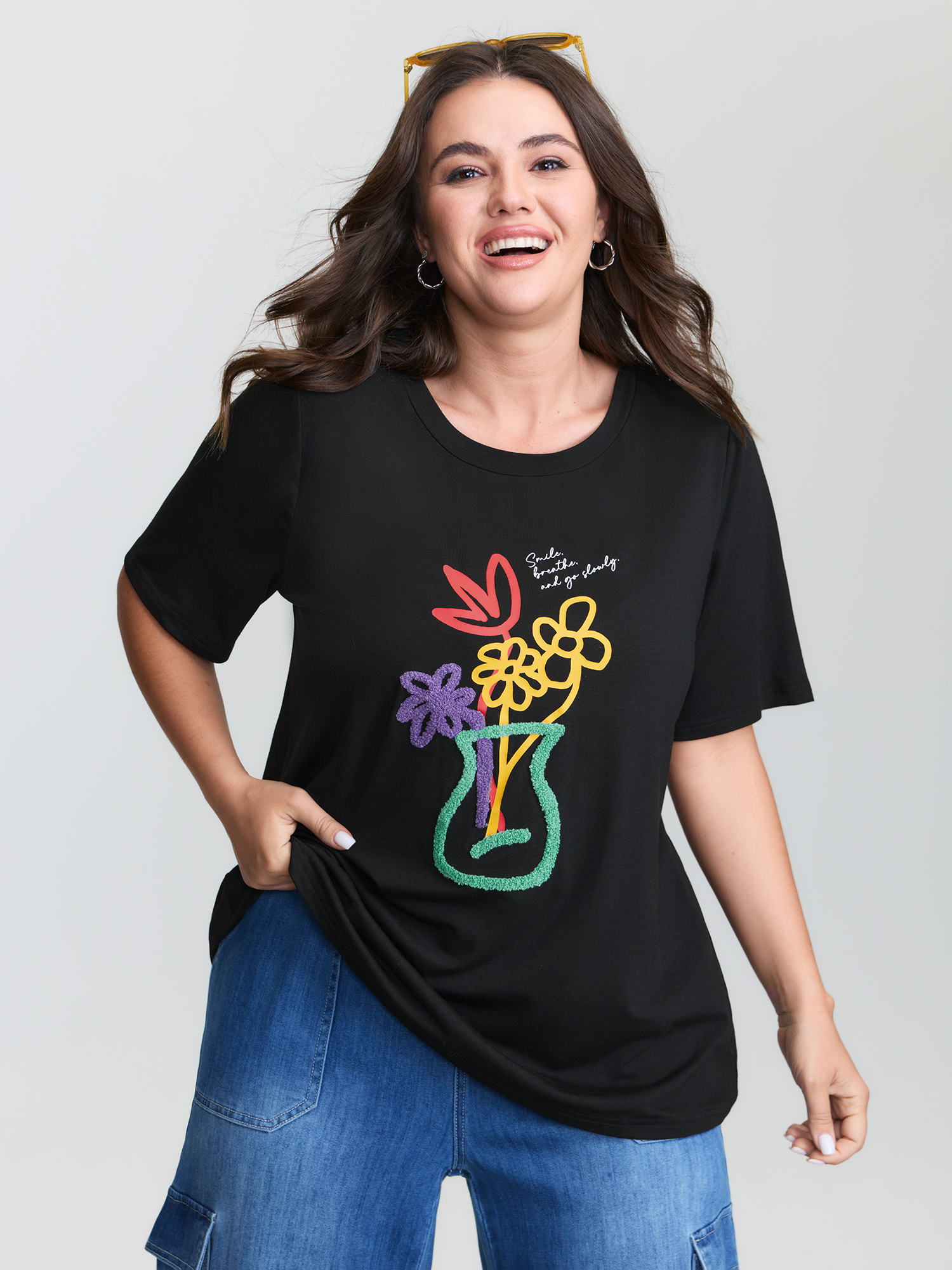 BloomChic Women's Plus Size Supersoft Colorful Embroidered T-Shirt Black Solid Everyday-Casual Short sleeve Round Neck 18-20/2X