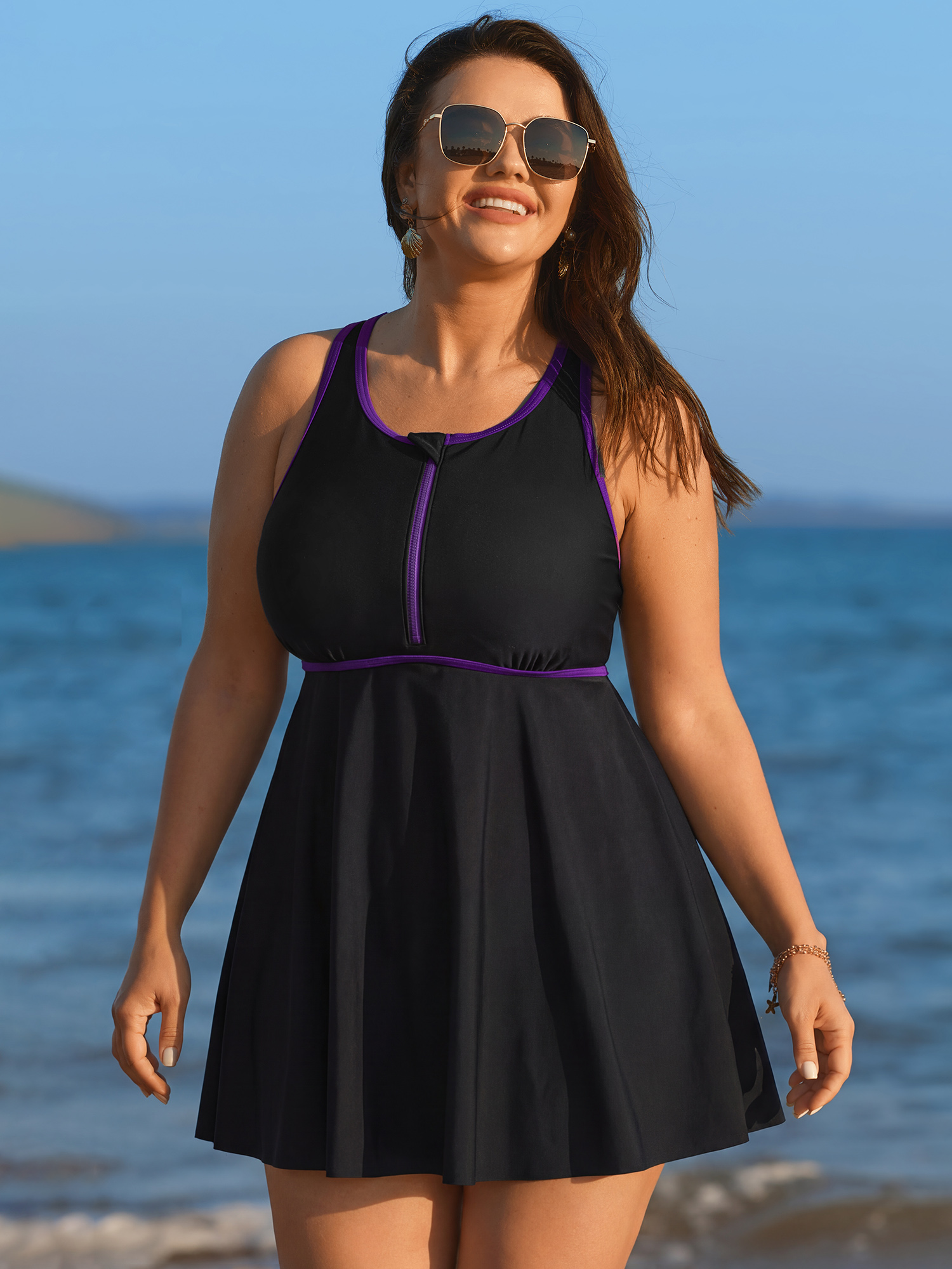 BloomChic Women's Plus Size Round Neck Zipper Color Contrast Swim Dress Black Solid Colorblock Adaptive-Fit 10/M