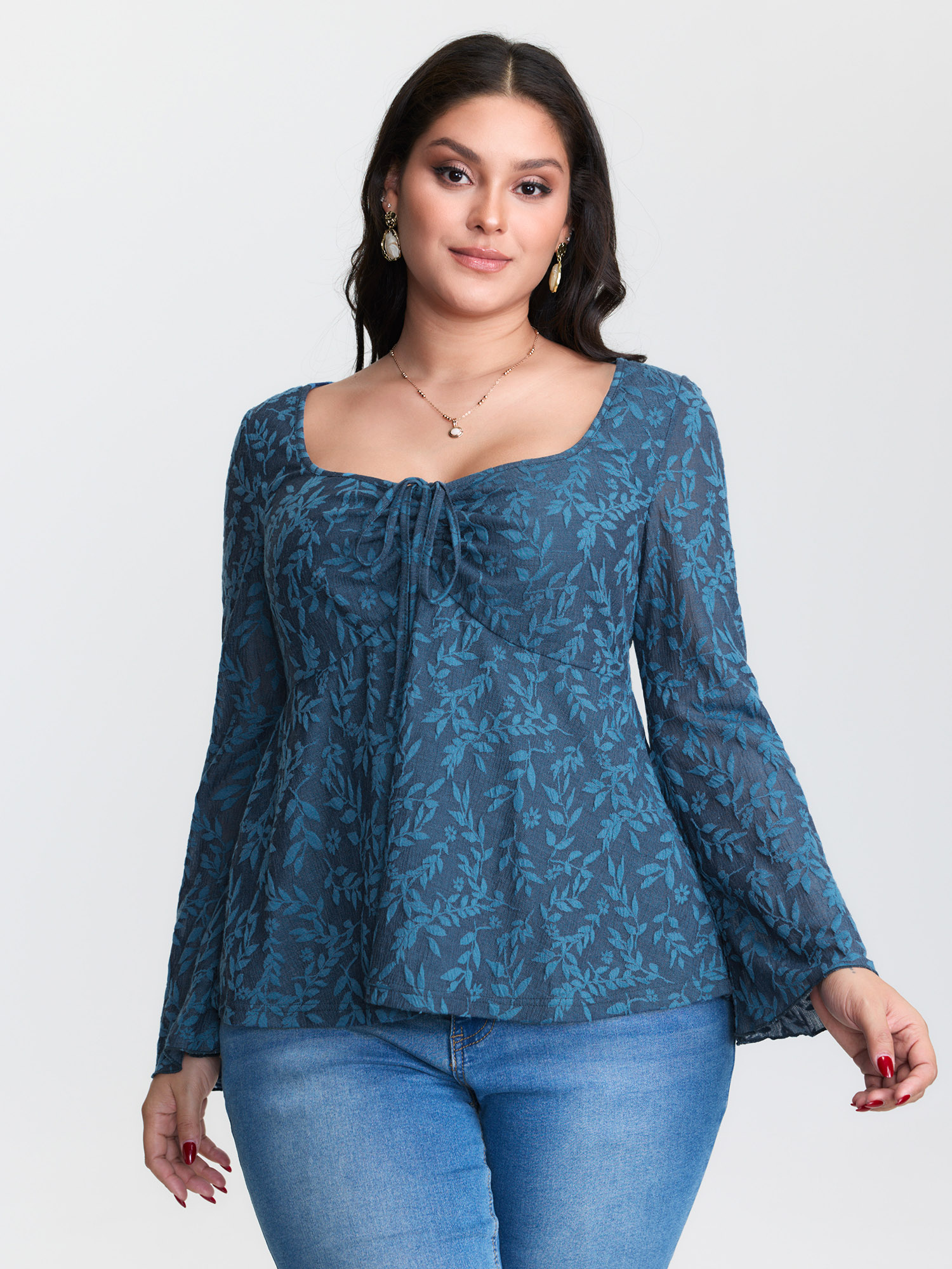 BloomChic Women's Plus Size Textured Floral Ruched Adjustable Bodice Blouse Cerulean Botanical Everyday-Elegant Long Sleeve Sweetheart Neck 30/6X