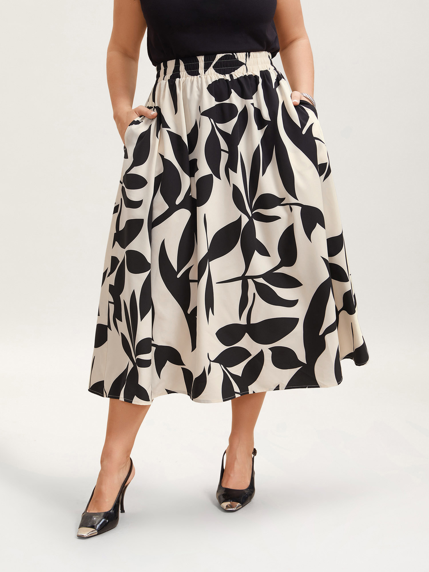 Plus Size Leaf Print Stretchy-Waist Midi Skirt - Curve Women's Apricot A-line High Rise Cinched & Flared Side Pocket Skirts 26-28/3X