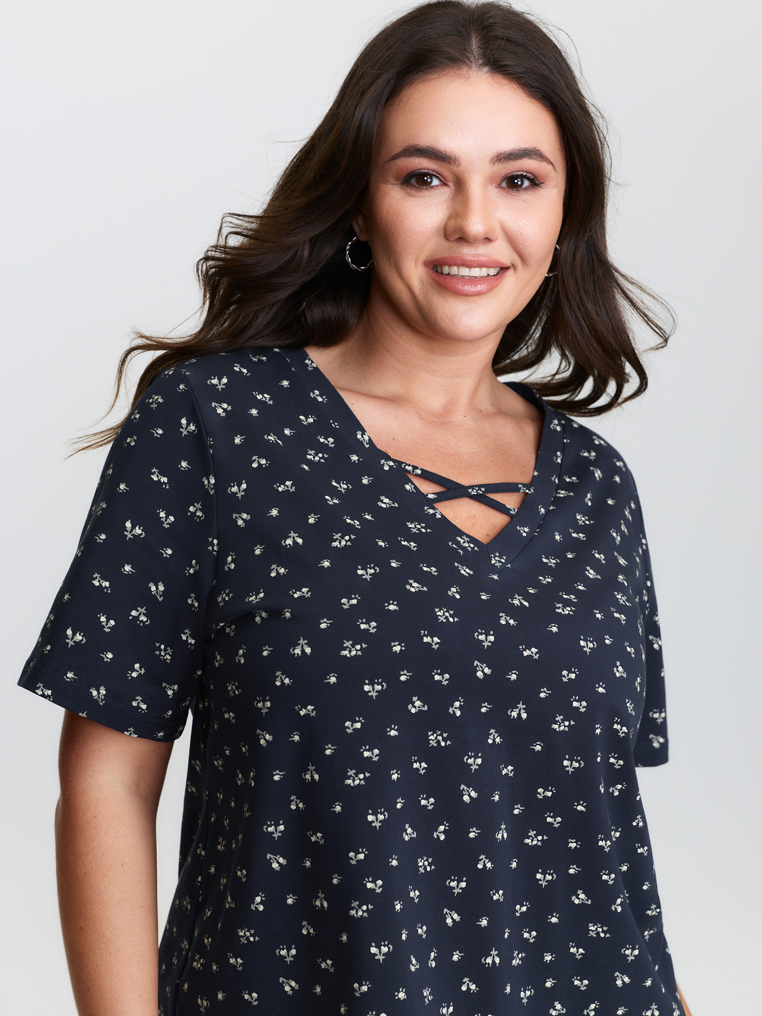 BloomChic Plus Size Cotton Spring Things Neckline Cut-Out T-Shirt - Women's Midnight Solid Round Neck Comfort Midsection Fit Long Sleeve Playful T-shirts 32/5X