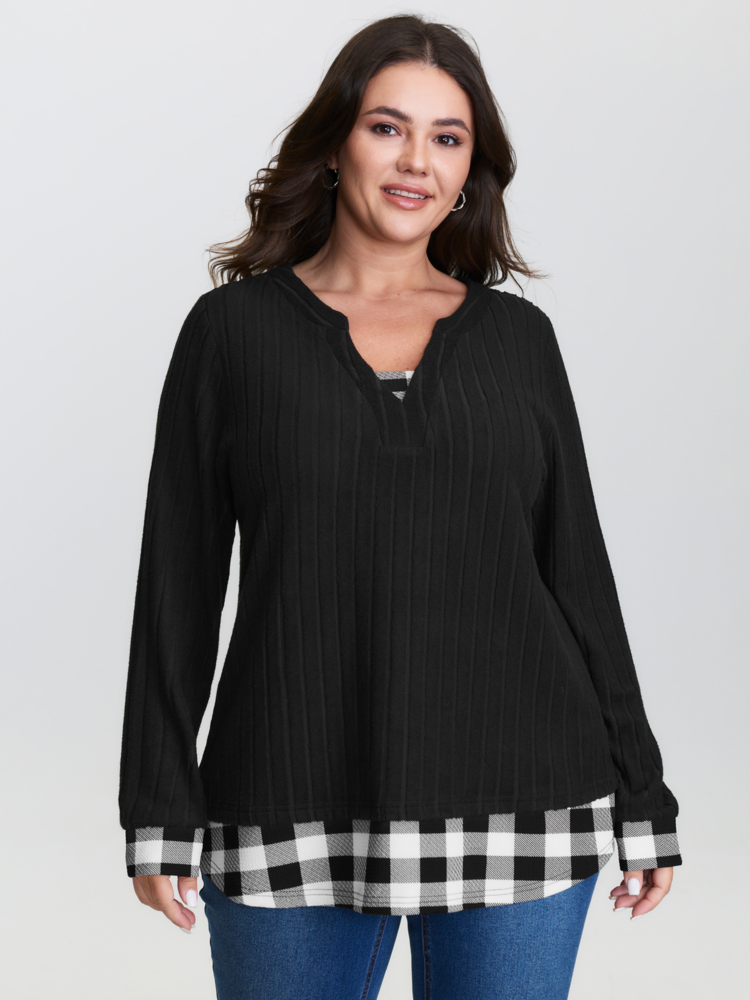 BloomChic Women's Plus Size Checkered Notched Collar Contrast Knit Top Black Long Sleeve Everyday-Casual V-Notch Neck 10/M