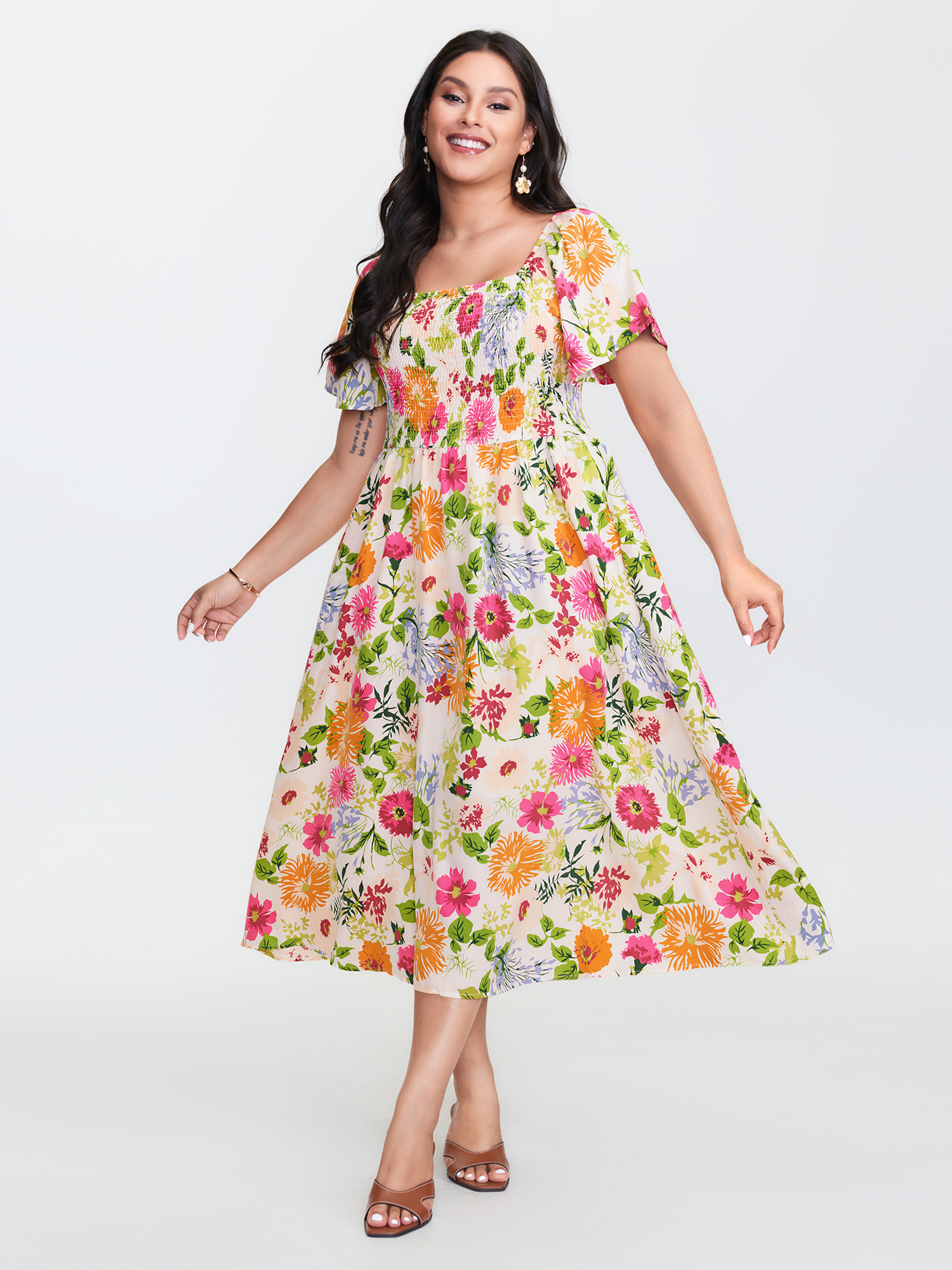 BloomChic Plus Size Floral Shirred Square Neck Pocket Midi Dress - Curve Ladies Multicolor Elegant Short sleeve Floral Daily Dresses 16/L