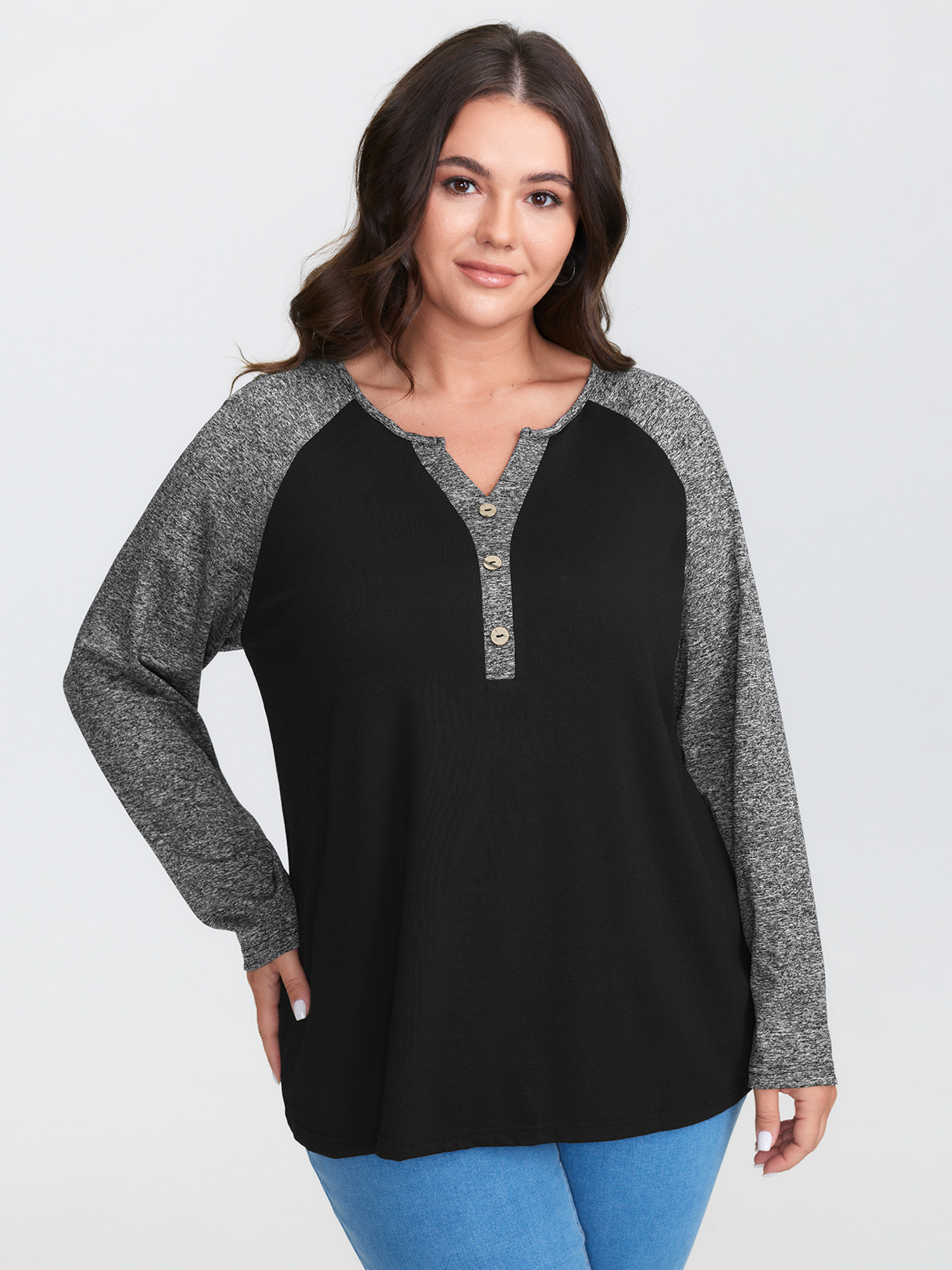BloomChic Plus Size Heather Patchwork Button Detail Stretchy T-Shirt - Women's Black Solid V-Notch Neck Comfort Waist Fit Long Sleeve Americana Daily T-shirts 14/M