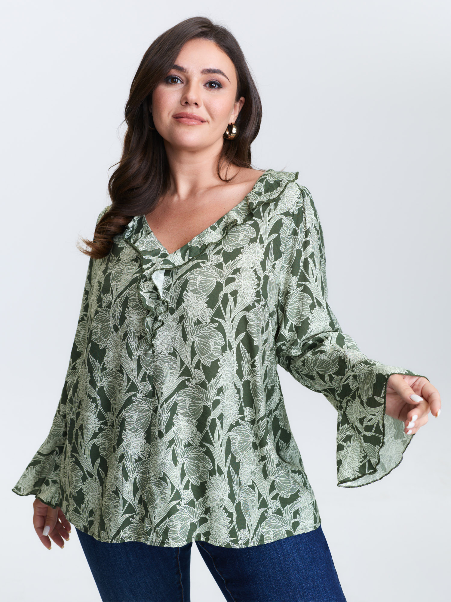 BloomChic Women's Plus Size Breezy Floral Print Ruffled Neckline Blouse ArmyGreen Floral Everyday-Elegant Long Sleeve V-Neck 10/M