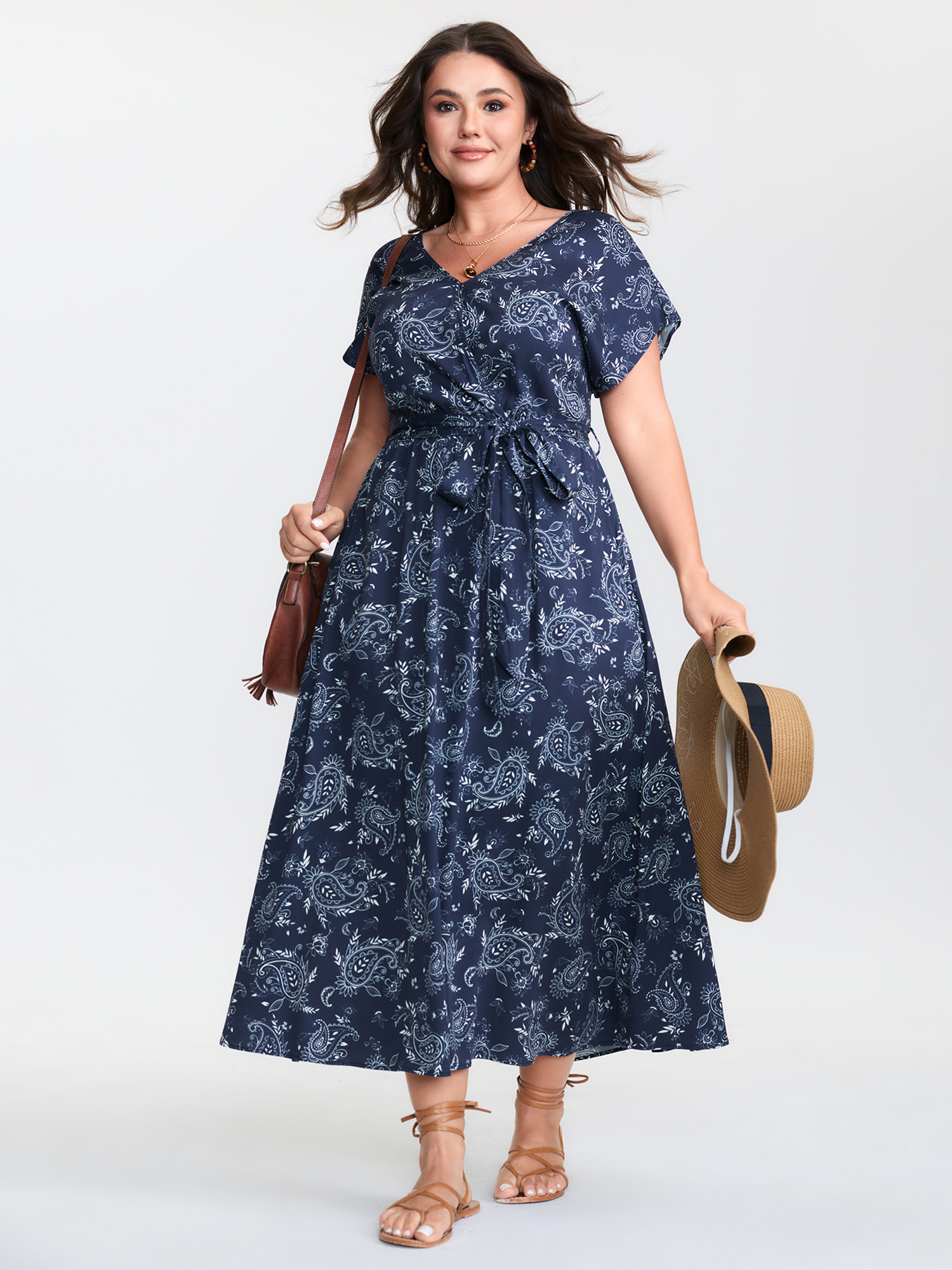 BloomChic Women's Plus Size Floral Print Surplice Neck Mdii Dress DarkBlue Tropical Maxi Vacation Bowknot 22-24/3X