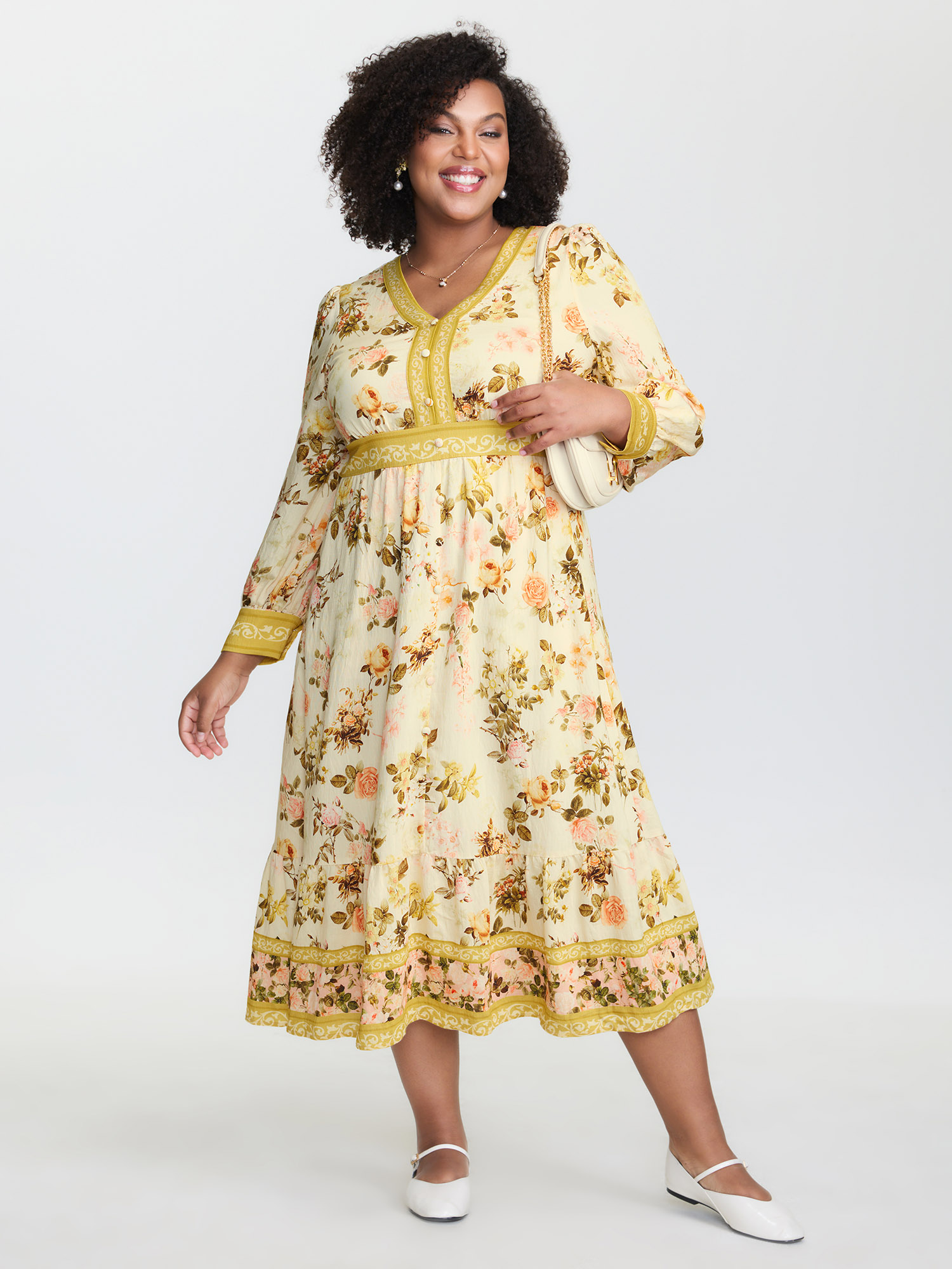 BloomChic Women's Plus Size Sunkissed Floral Color Contrast Midi Dress Mustardyellow Tropical Midi Everyday-Elegant Smocked 10/M