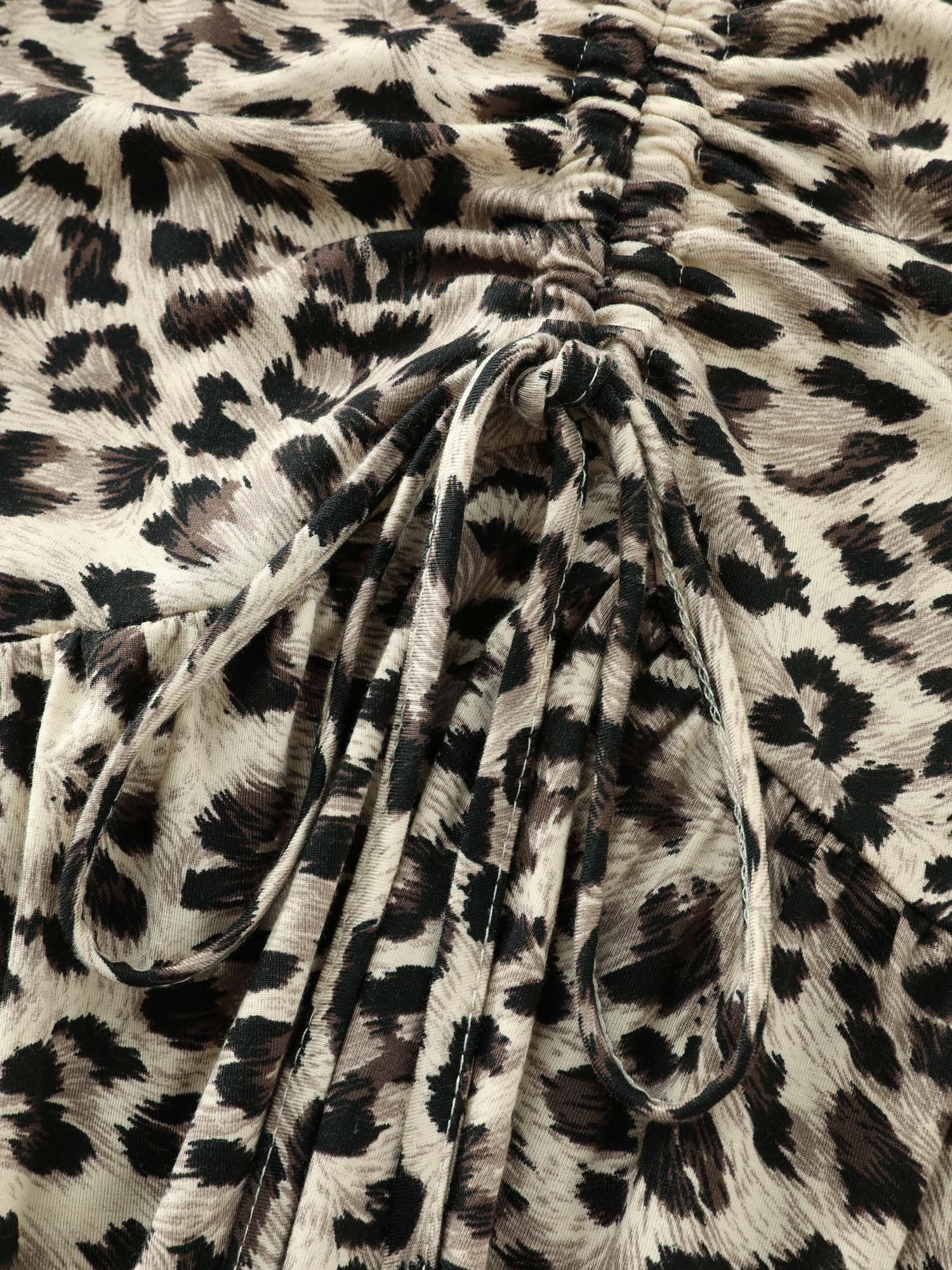 Side view of BloomChic Women's Plus Size Wild Leopard Print Two-Piece Pajama Set Leopard not graphics 14-16/1X