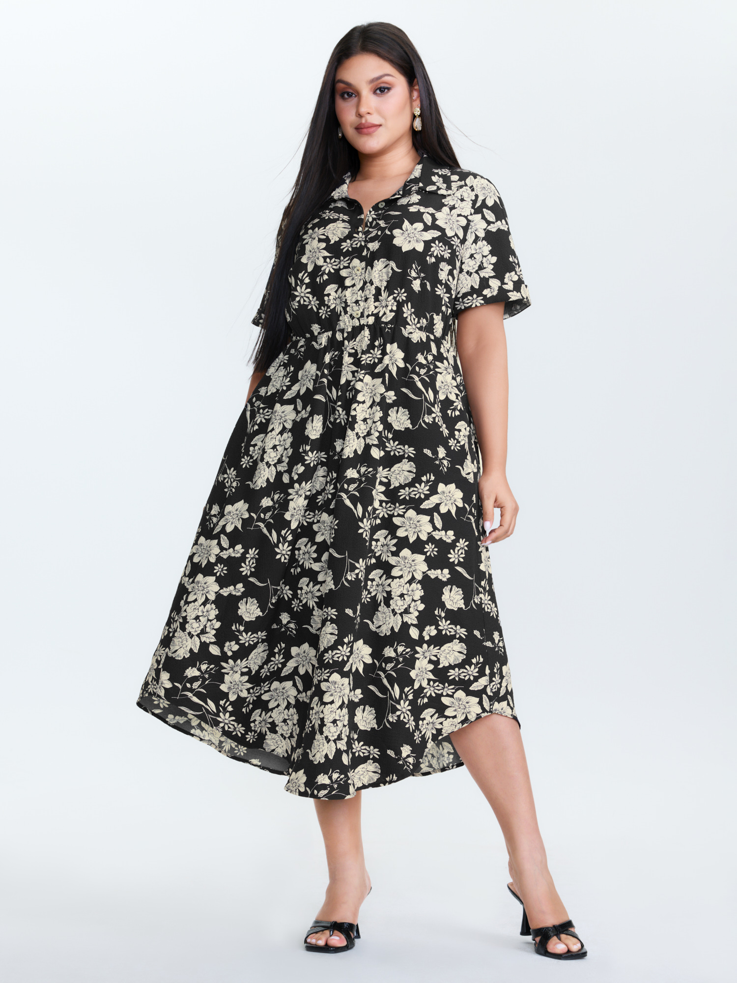BloomChic Women's Plus Size Silhouette Flower Print Collar Maxi Dress Black Floral Maxi Office 30/6X
