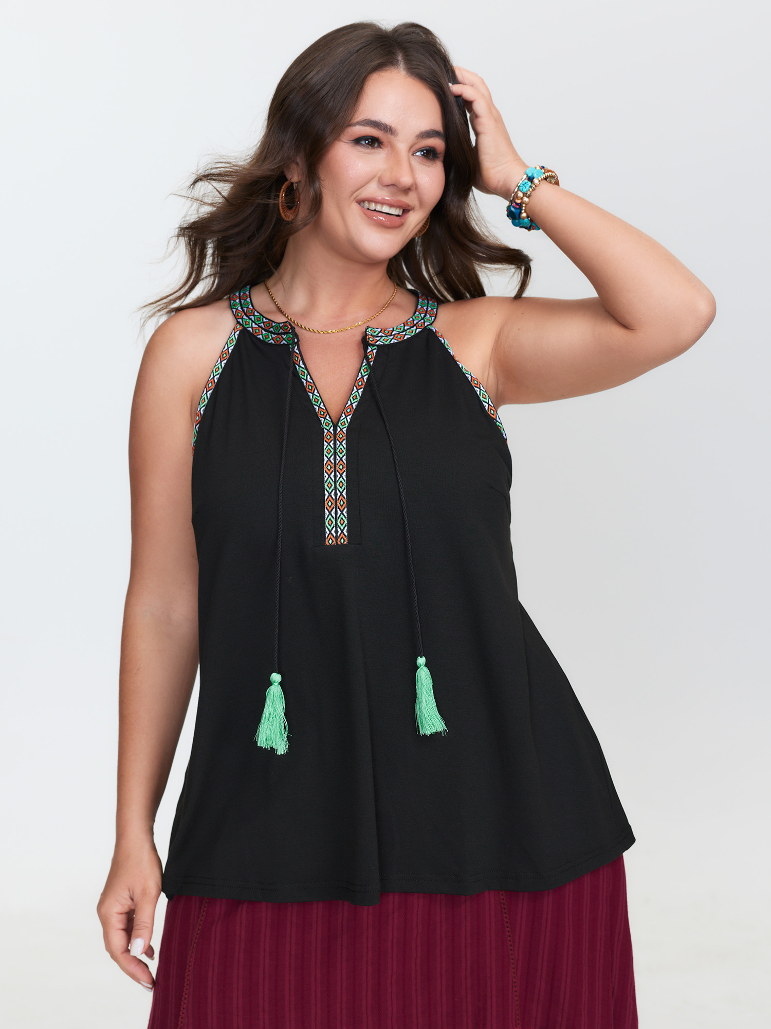 BloomChic Women's Plus Size Colorful Tassel Neckline Tank Top Black Vacation A-line 10/M