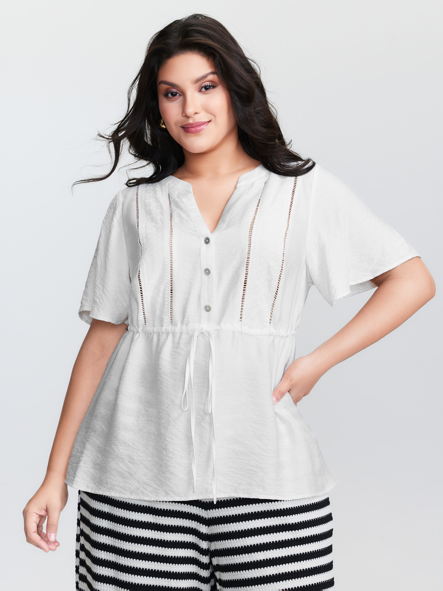 BloomChic Women's Plus Size Lace Trim Drawstring Waist Plain Blouse Originalwhite Non Everyday-Casual Short sleeve 18-20/2X