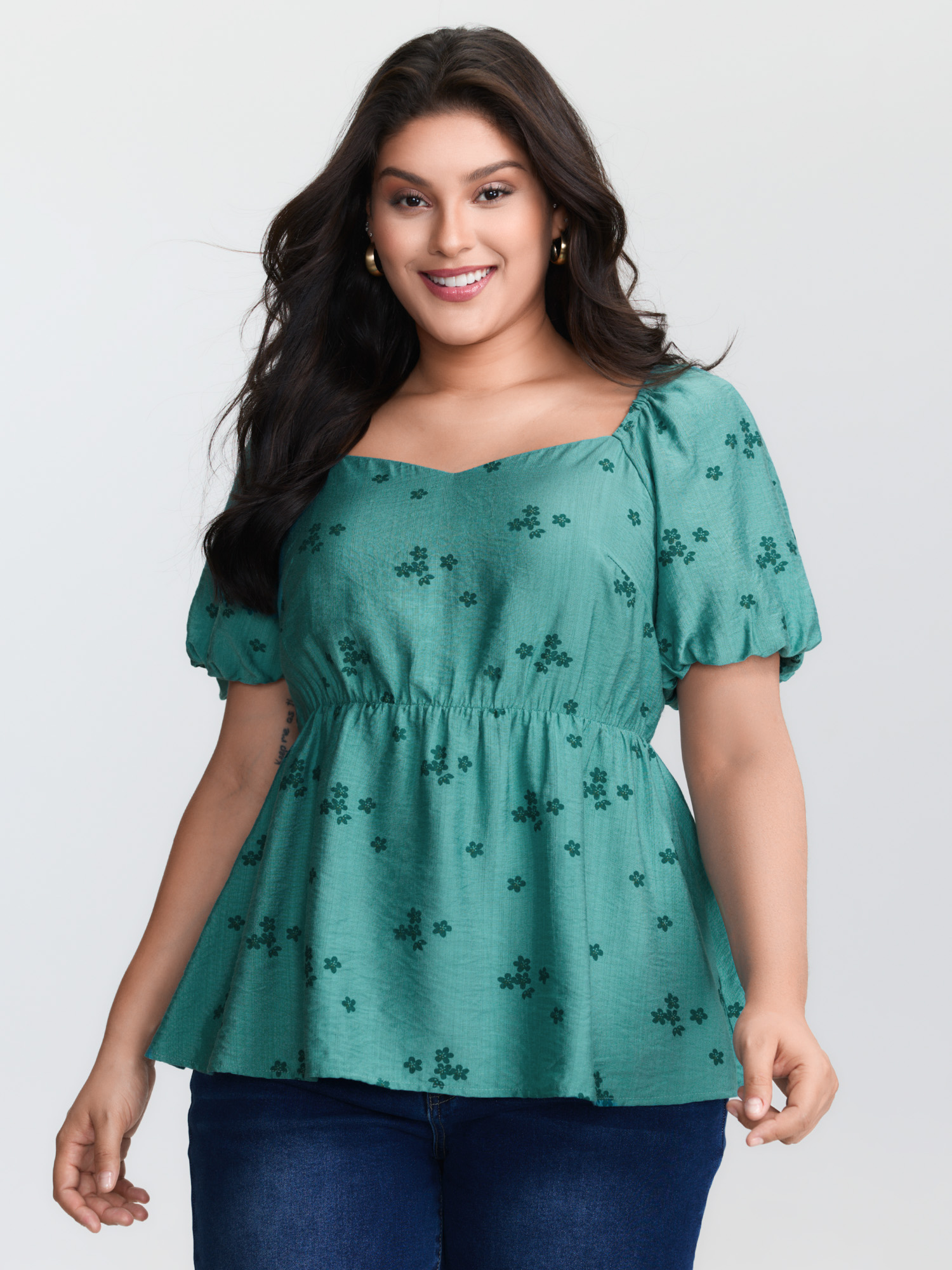 BloomChic Women's Plus Size Floral Print Sweetheart Neckline Rayon Blouse Turquoise Ditsy Floral Everyday-Casual Half Sleeve 10/M