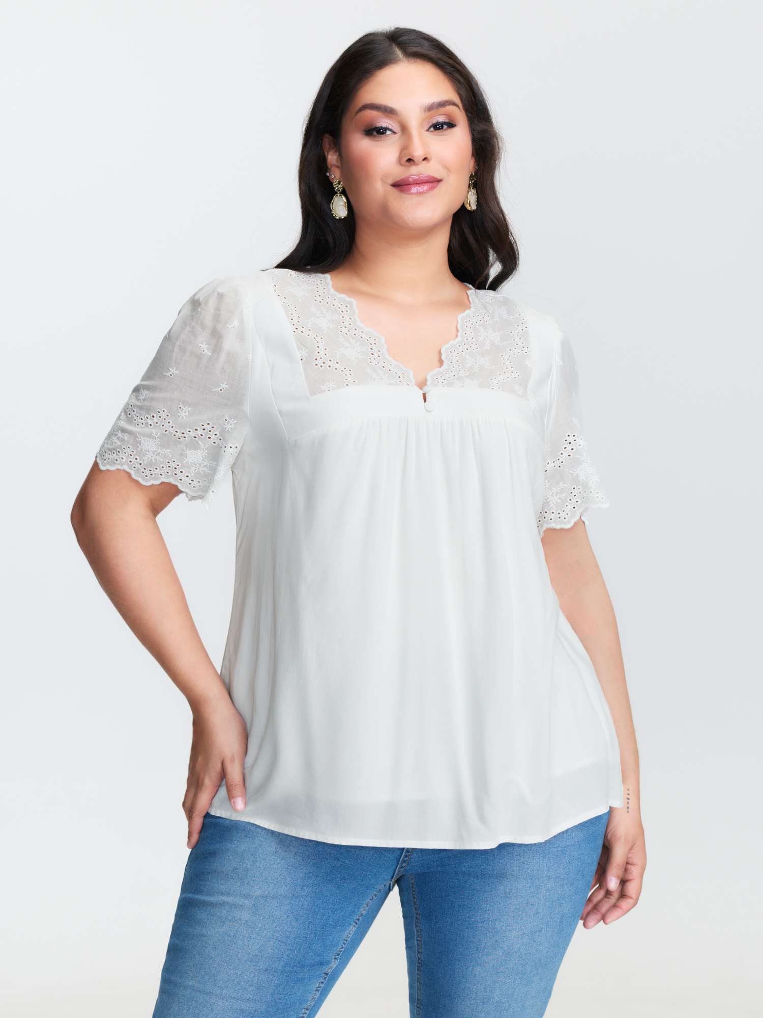 BloomChic Women's Plus Size Embroidery Scalloped Sleeve Plain Blouse Ivory Non Everyday-Elegant Short sleeve 14-16/1X