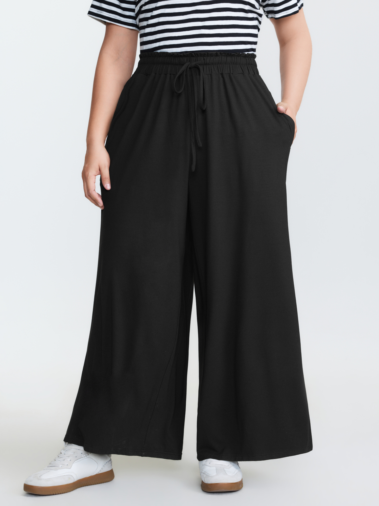 BloomChic Women's Plus Size Supersoft Shirred Drawstring Waist Pants Black Wide leg Mid Rise 12/L