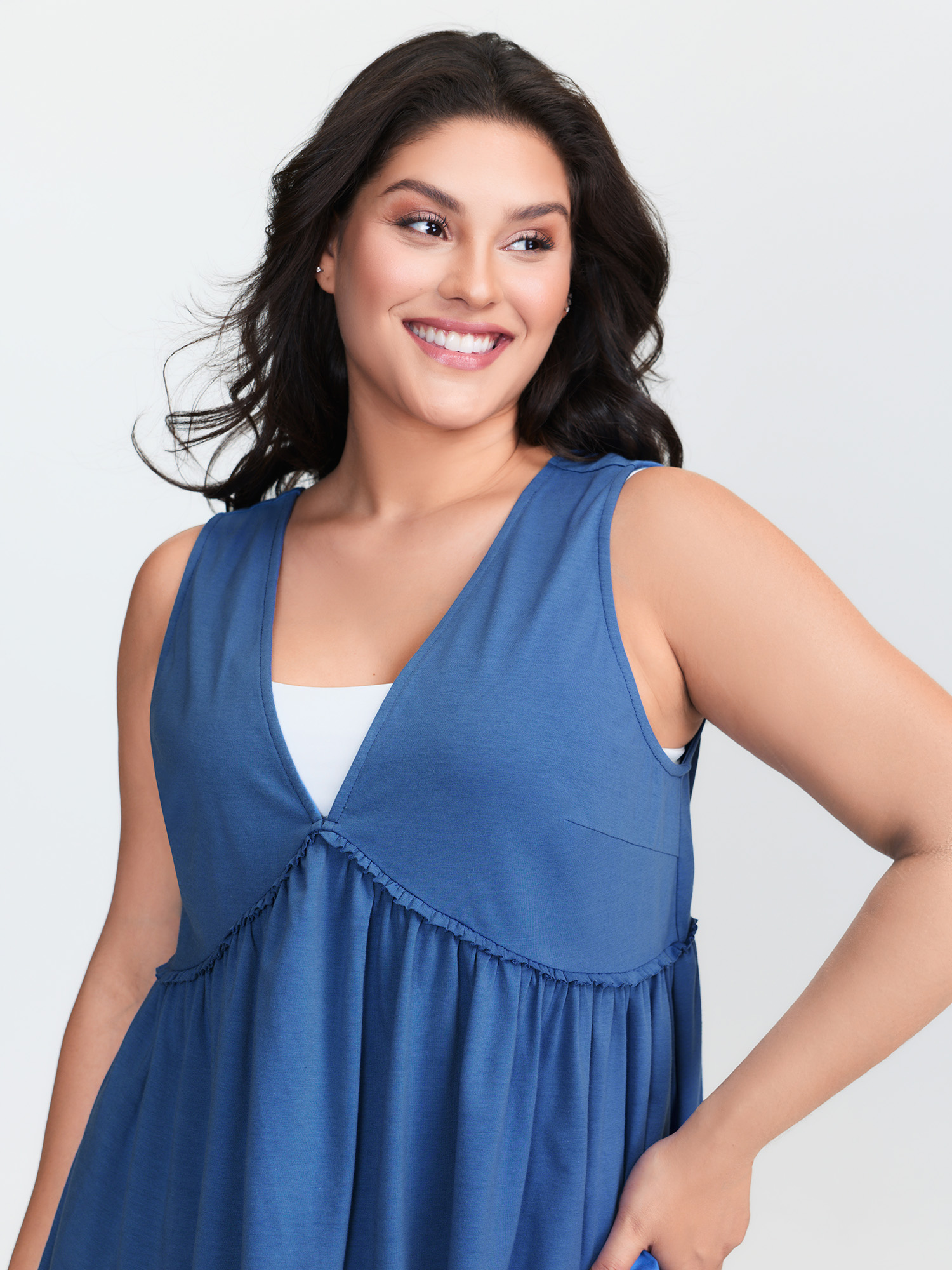 BloomChic Women's Plus Size Supersoft V Neck Ruched Back-Tie Tank Top DarkBlue Everyday-Casual A-line 10/M