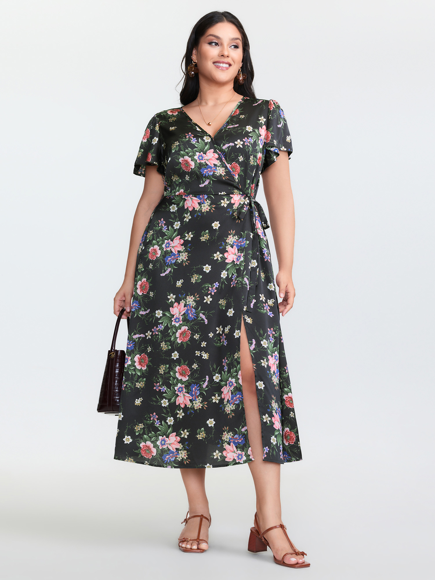 BloomChic Women's Plus Size Floral Print Wrap Neckline Slit Maxi Dress Black Ditsy Floral Maxi Everyday-Elegant Overlapping 10/M