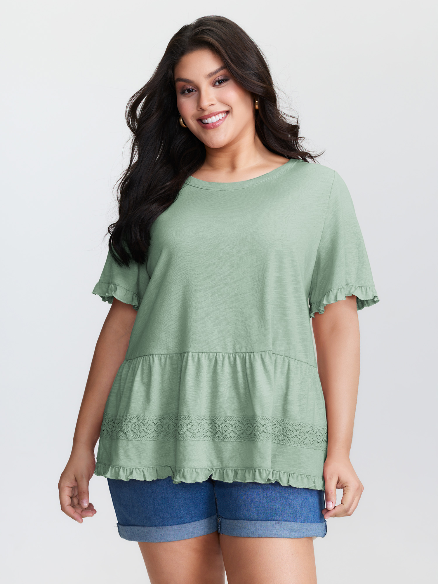 BloomChic Women's Plus Size Lace Trim Ruffled Hem Plain Knit Top Greenbean Short sleeve Everyday-Casual 10/M