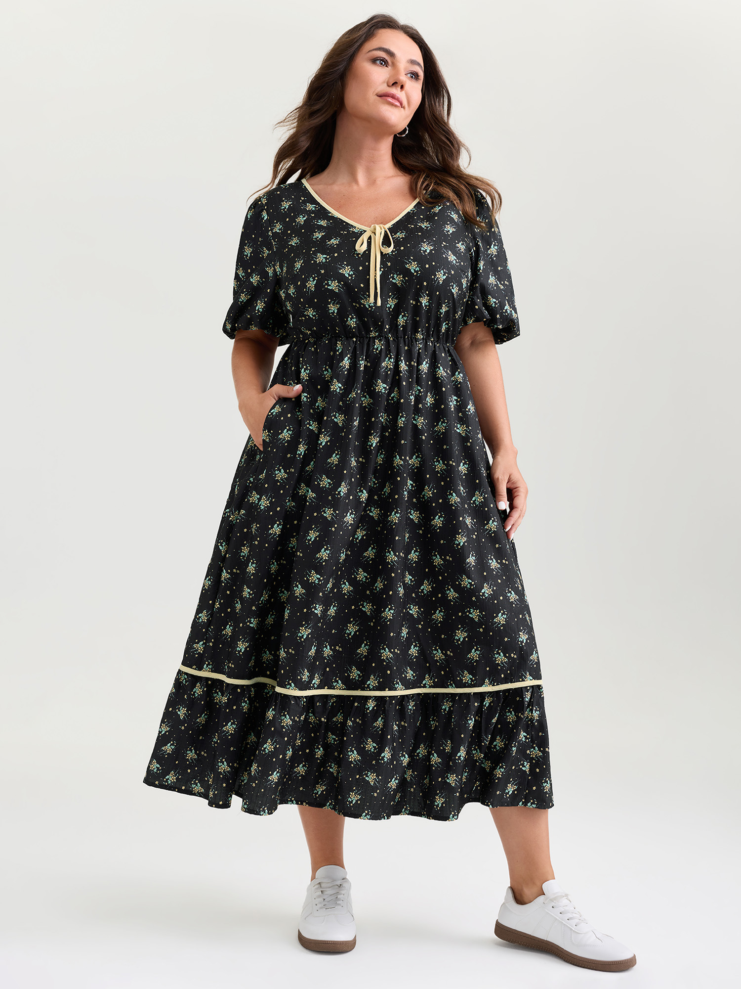 BloomChic Women's Plus Size Floral Print Neck Tie Contrast Midi Dress BlackFlower Ditsy Floral Midi Everyday-Casual Tie knot 12/L