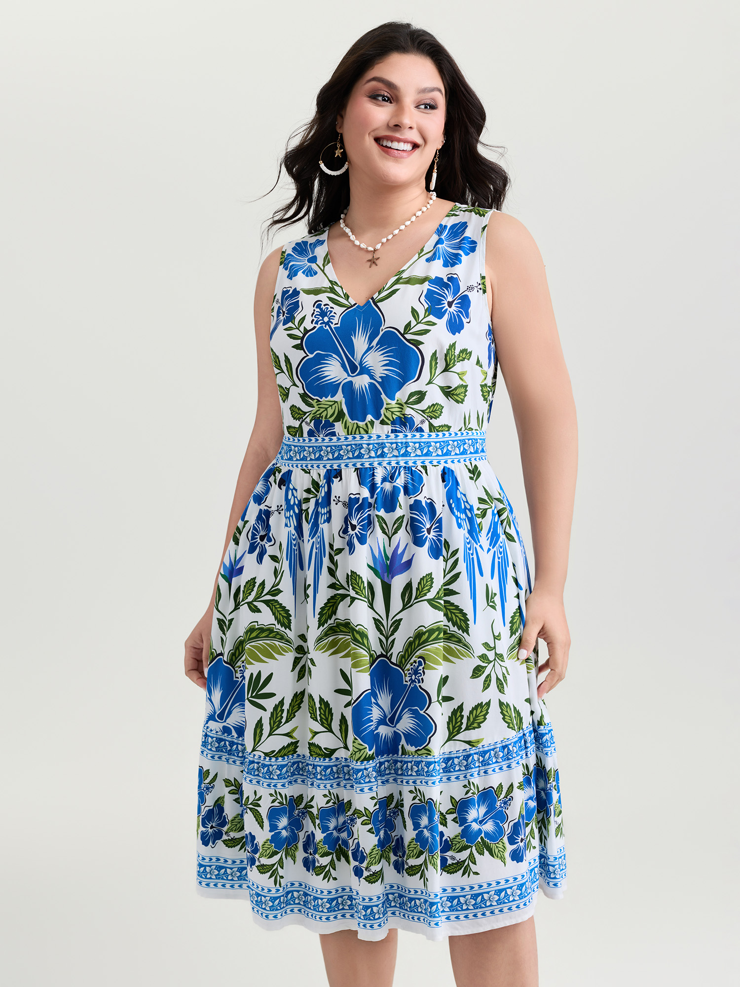 BloomChic Women's Plus Size Large Floral Print Pockets Rayon Midi Dress Mediumblue Floral Midi Vacation Gathered 10/M