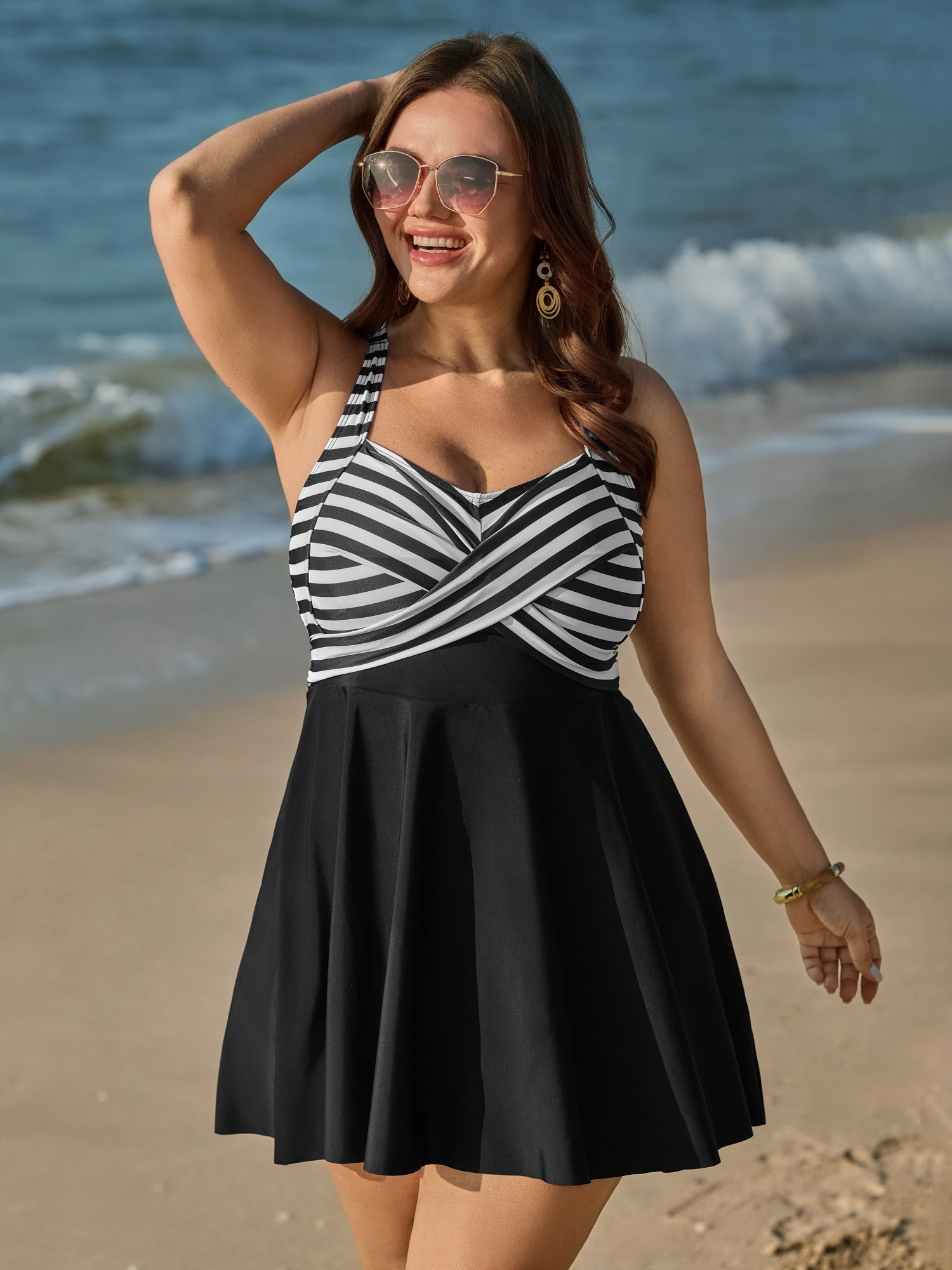 BloomChic Women's Plus Size Striped Contrast Twist Front Swim Dress Black Stripes Non Contoured Hip Fit 26/4X