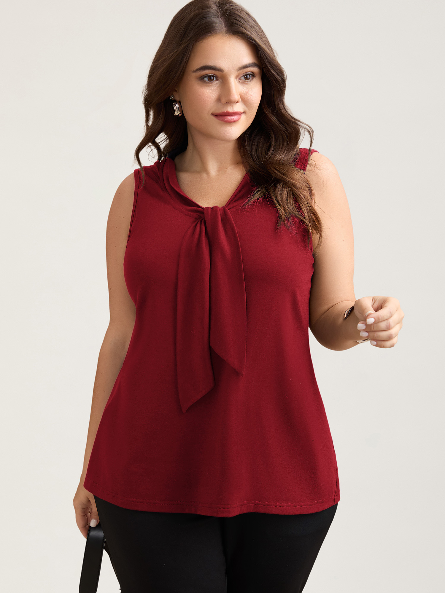 BloomChic Women's Plus Size Knotted Neckline Fitted Sleeveless Blouse Lava Falls Office Fitted Straight fit Knotted Neckline 10/M