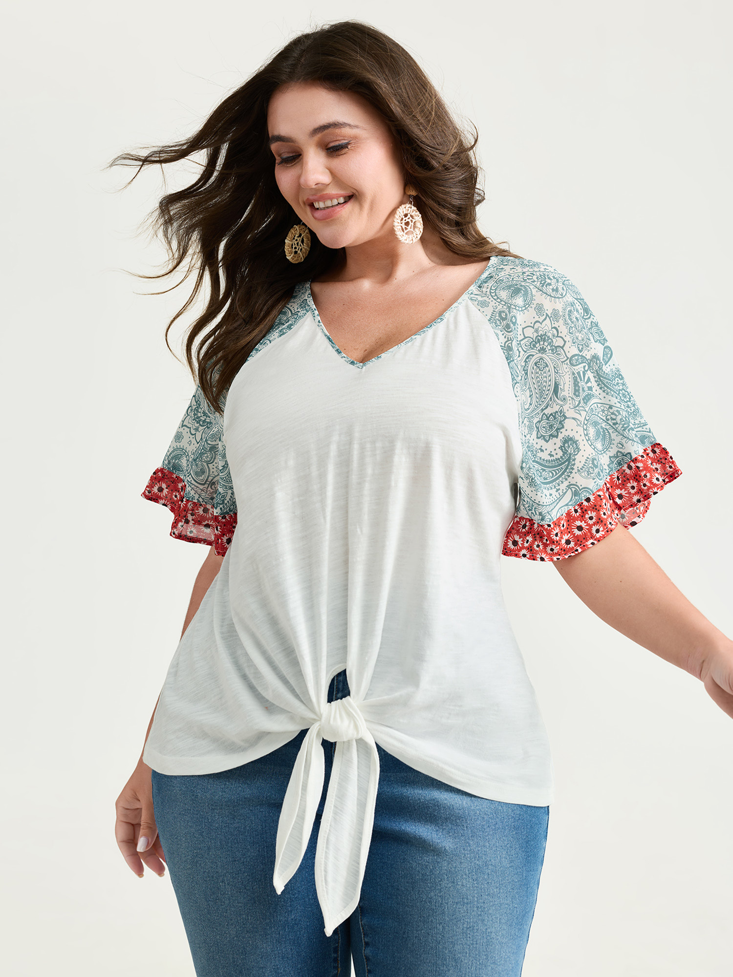 BloomChic Women's Plus Size Pure Cotton Floral Sleeve Knotted T-Shirt Originalwhite Non Vacation Short sleeve 10/M