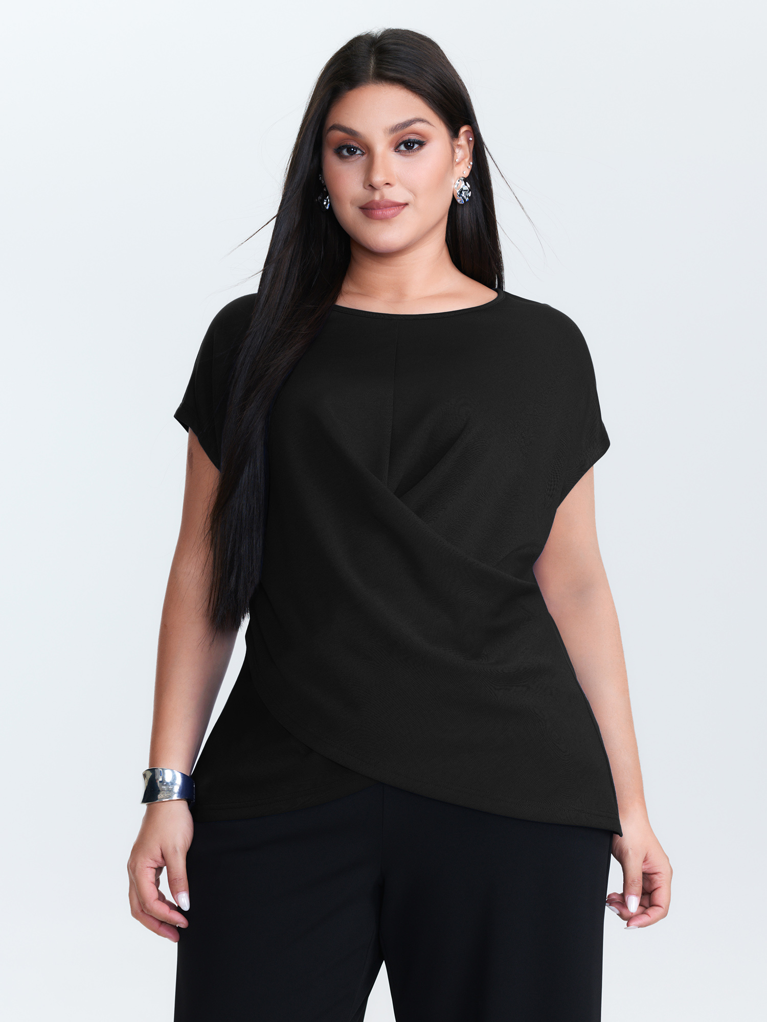 BloomChic Women's Plus Size Twist-Front Boat Neckline Plain Knit Top Black Cap Sleeve Office 10/M