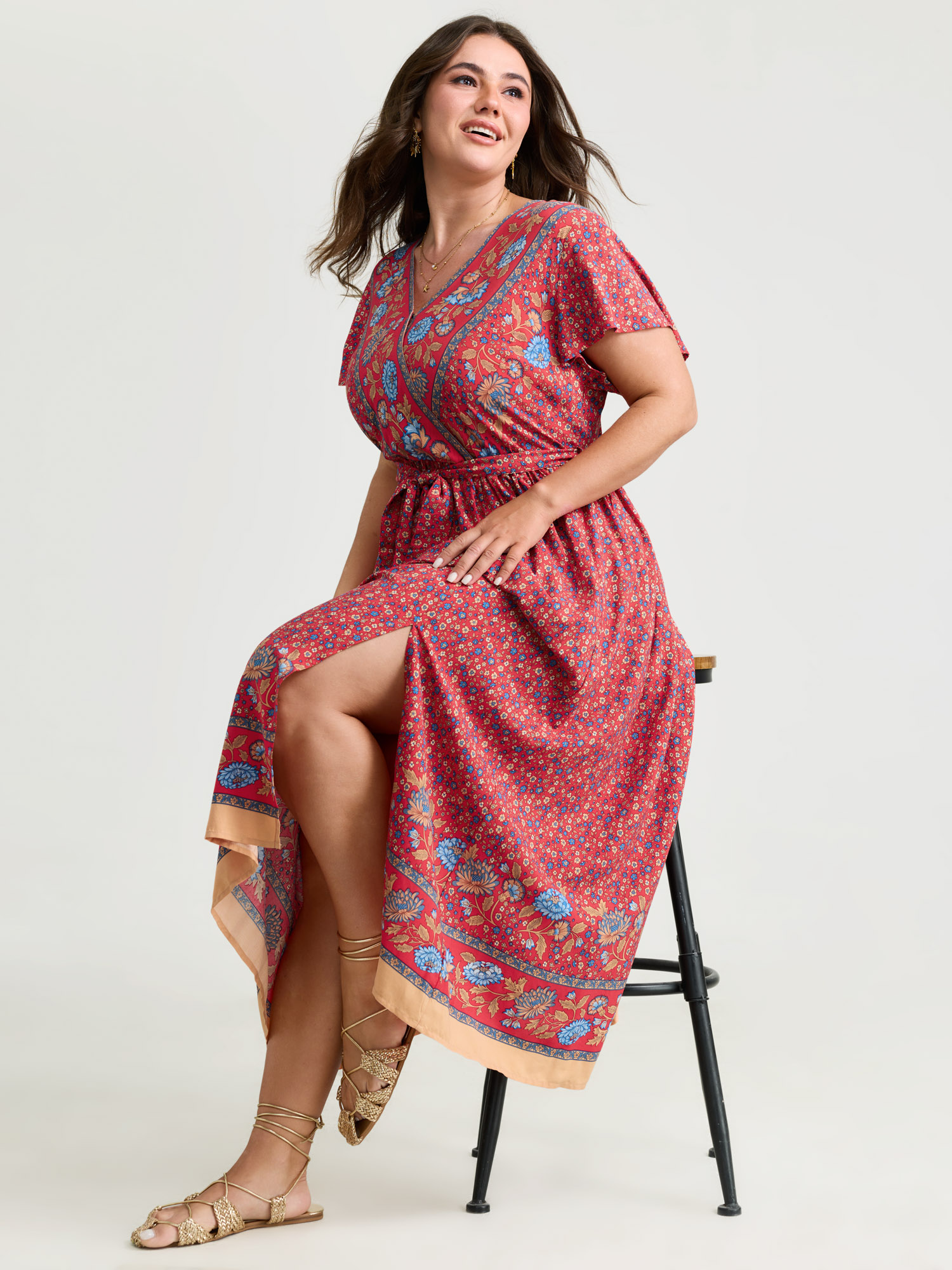BloomChic Women's Plus Size Floral Breeze Waist-Tie Contrast Maxi Dress Brightred Ditsy Floral Maxi Vacation Overlapping 22-24/3X