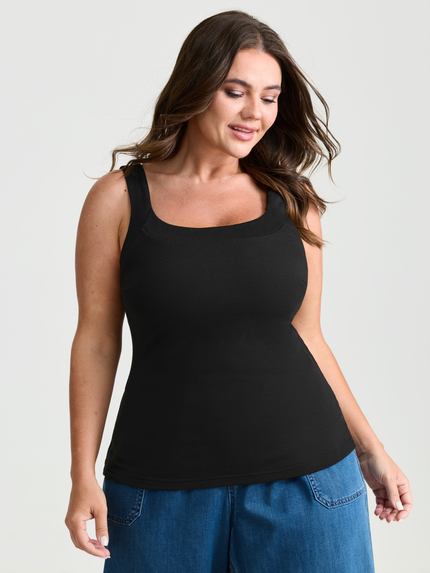 BloomChic Women's Plus Size Supersoft Supportive Bra Fitted Plain Tank Top Black Everyday-Casual Fitted Sheath U-Neck 10/M