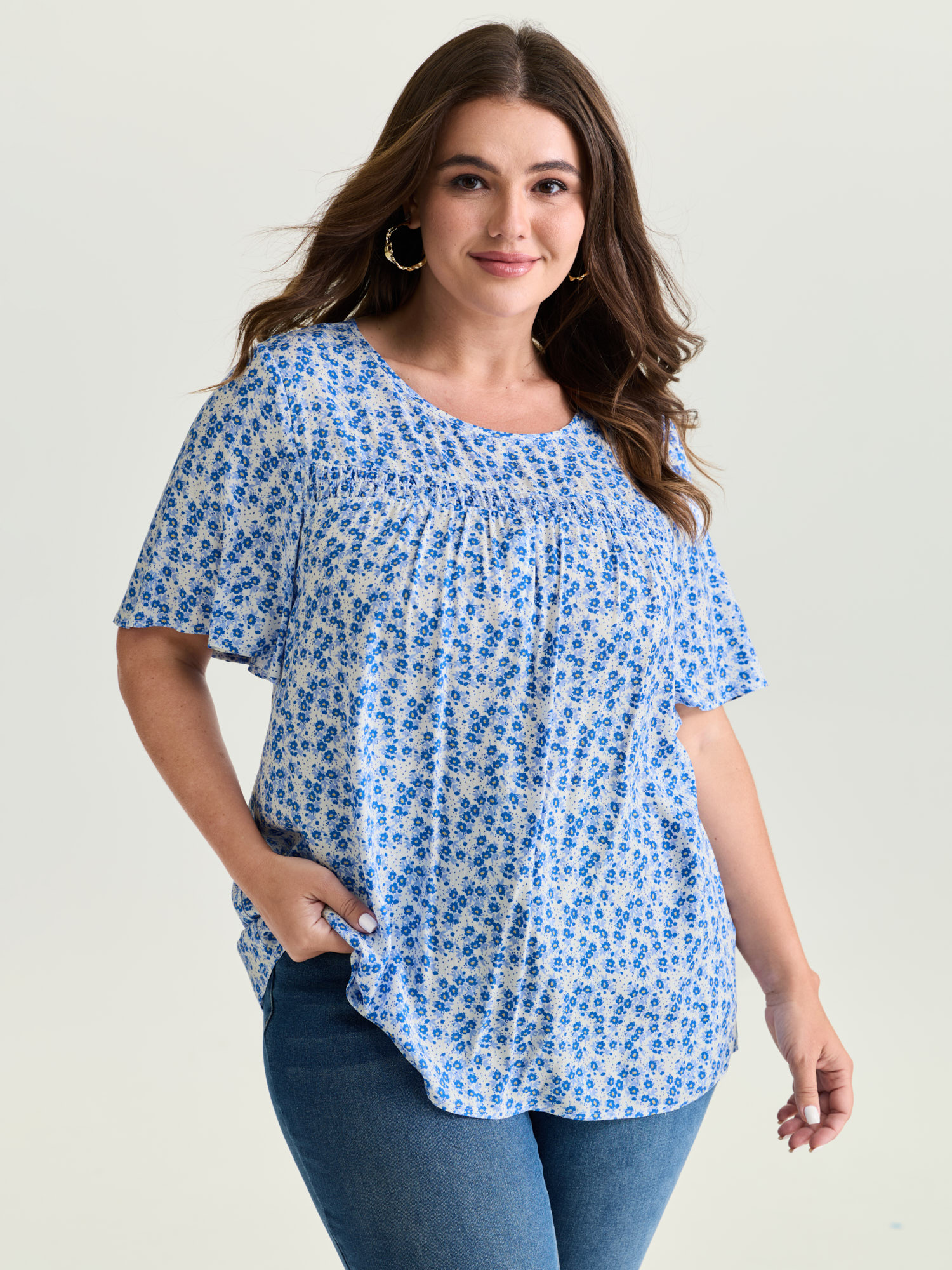 BloomChic Women's Plus Size Floral Ruffle Sleeve Gathered Round Neck Blouse Ivory Ditsy Floral Casual Short sleeve Round Neck 10/M