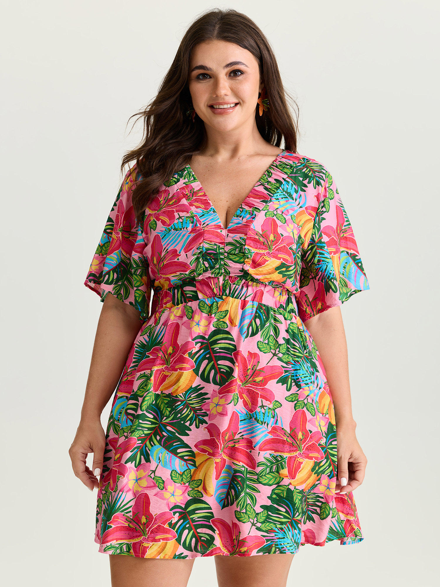 BloomChic Women's Plus Size Bright Floral Print Built-In Shorts Mini Dress Multicolor Tropical short Vacation Lace-Up 10/M