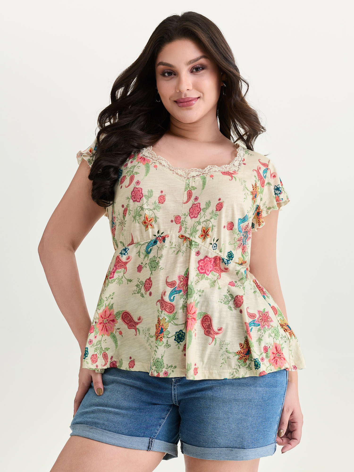 BloomChic Women's Plus Size Cotton Stretchy Floral Paisley Print Knit Top Beige Short sleeve Everyday-Casual Sweetheart Neck 12/L