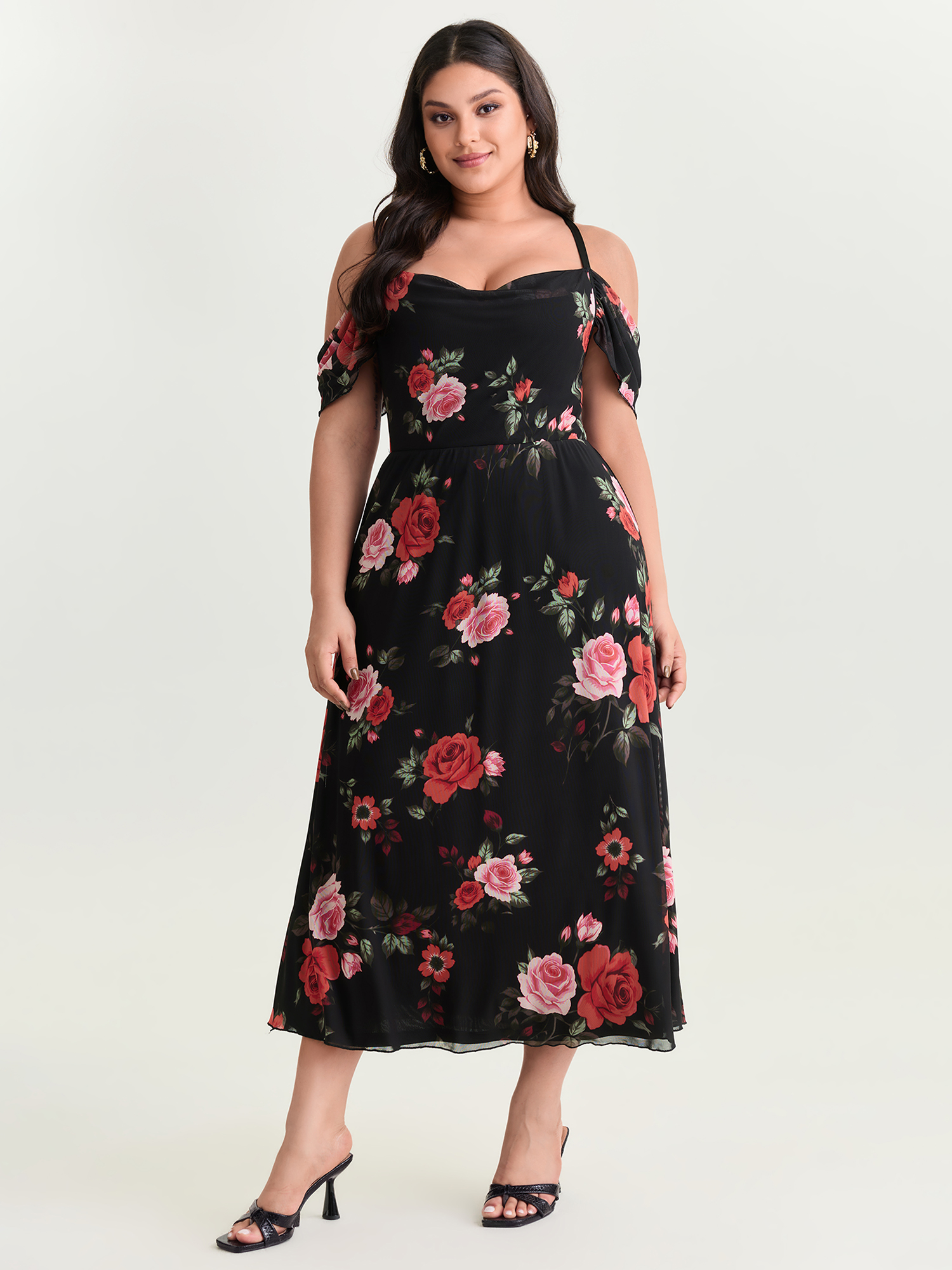 BloomChic Women's Plus Size Blooming Rose Cold-Shoulder Maxi Dress Black Floral Maxi Everyday-Elegant Backless 10/M
