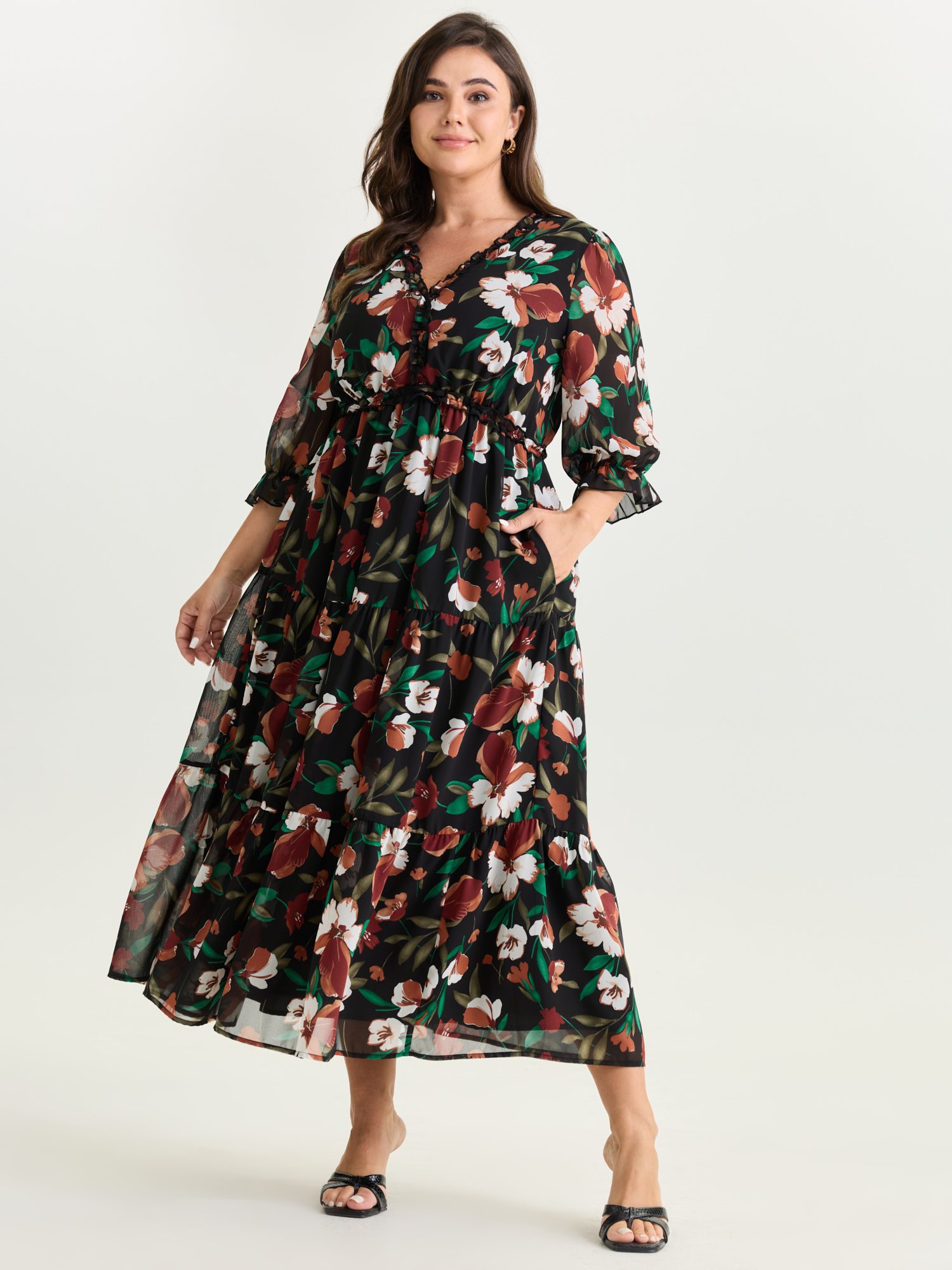 BloomChic Plus Size Romantic Floral Print Ruffled Edge Maxi Dress - Curve Ladies BlackFlower Elegant 3/4 Sleeve Floral Side Pocket Daily Dresses 16/L