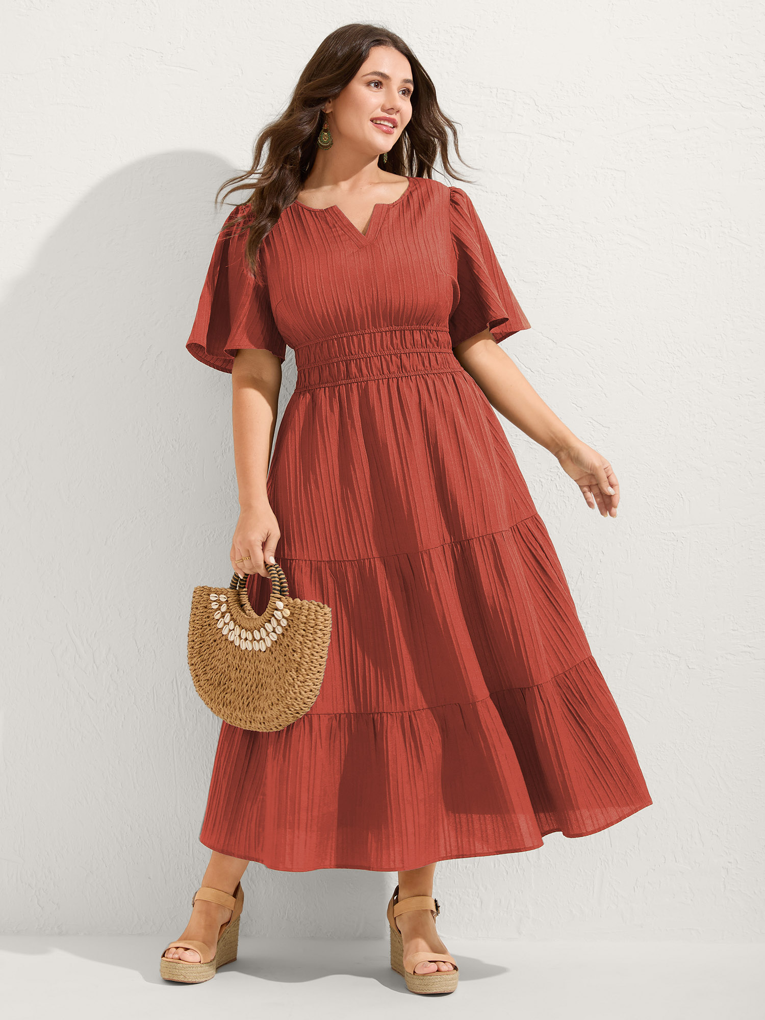BloomChic Plus Size Textured Shirred Cinched Waist Maxi Dress - Curve Ladies Cinnabar Resort Short sleeve Solid Side seam pocket Daily Dresses 14/M