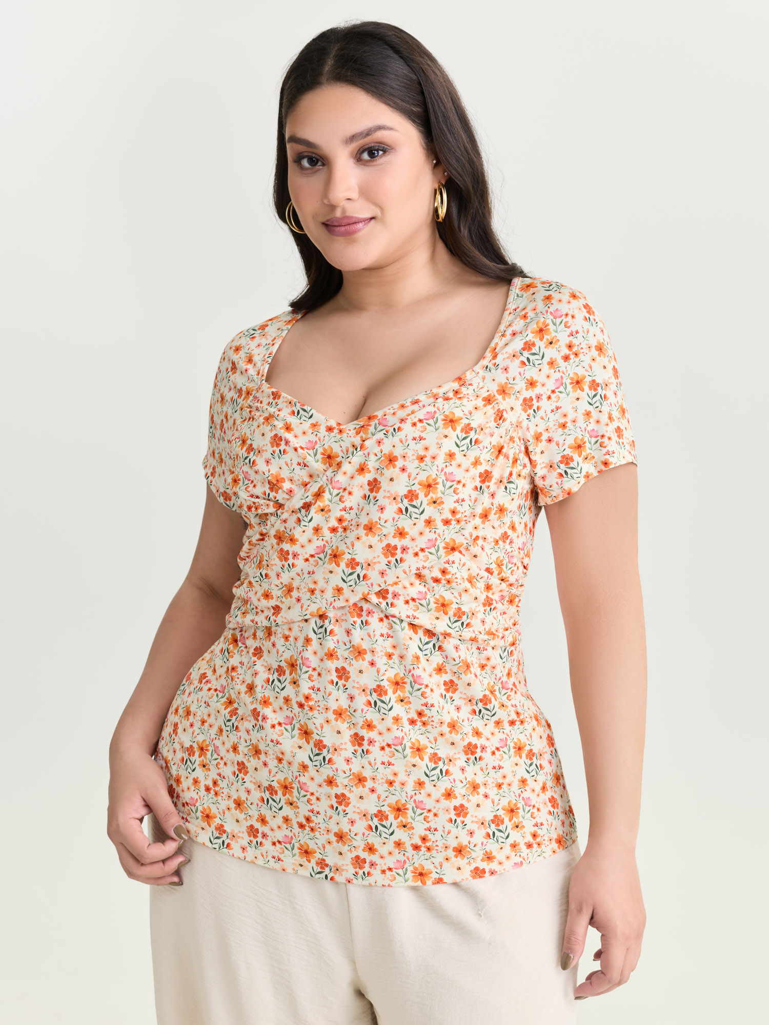 BloomChic Women's Plus Size Floral Print Overlap Pleats Knit Top Multicolor Short sleeve Everyday-Elegant V-Neck 10/M