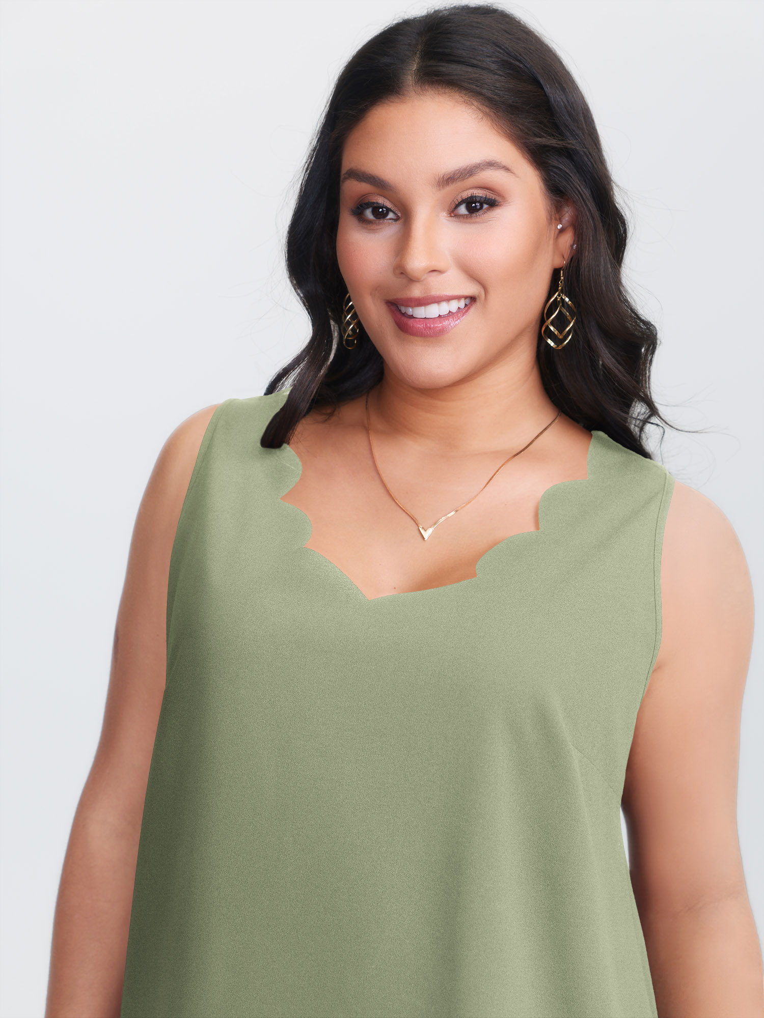 BloomChic Women's Plus Size Solid V Neck Laser Cut Tank Top Greenbean Everyday-Elegant A-line V-Neck 30/6X