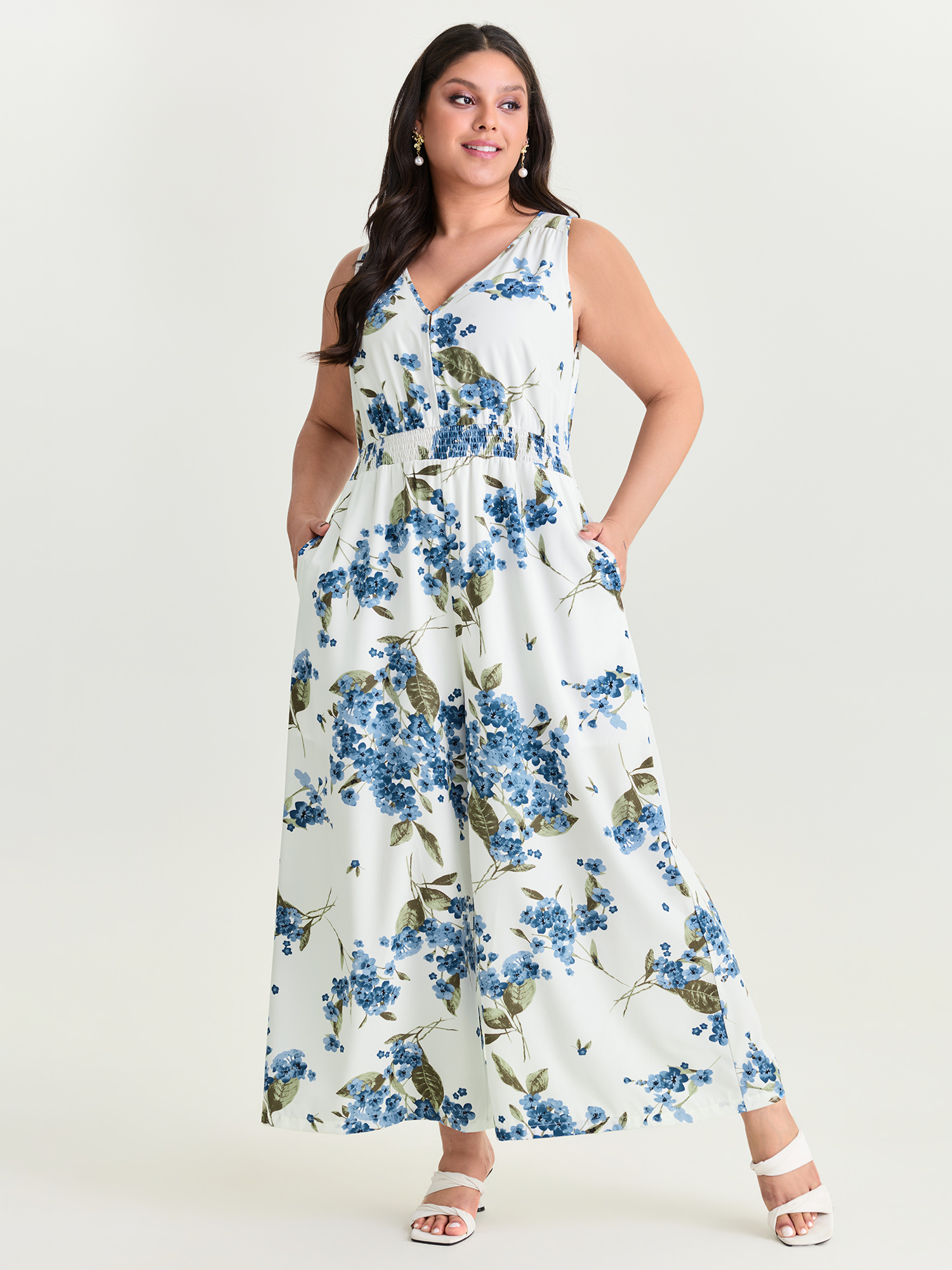 BloomChic Women's Plus Size Large Floral Print Shirred Waist Jumpsuit Beige Everyday-Elegant Fitted 10/M