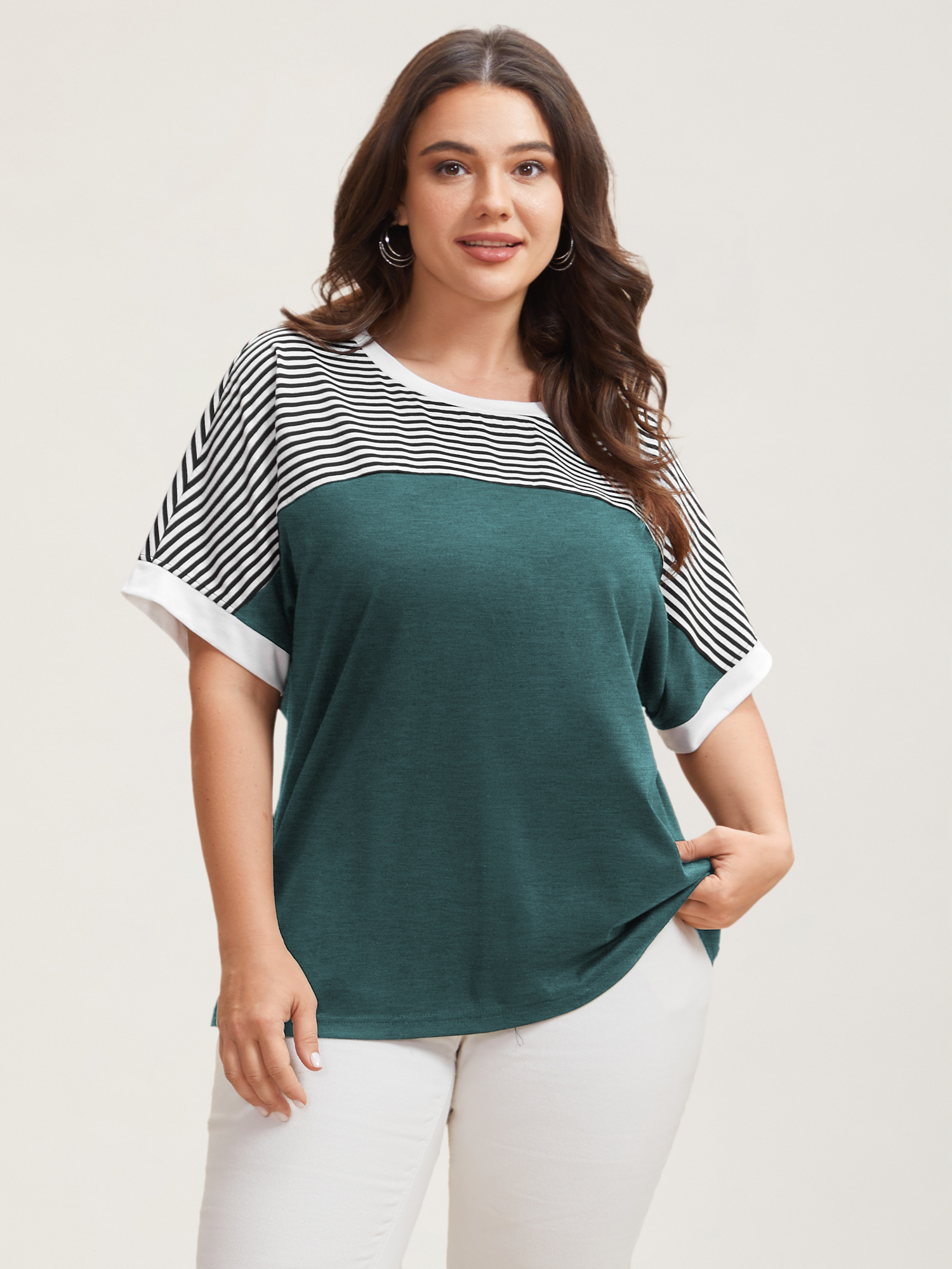 BloomChic Women's Plus Size Solid and Striped Contrast Hem T-Shirt Cyan Stripes Everyday-Casual Short sleeve Round Neck 10/M