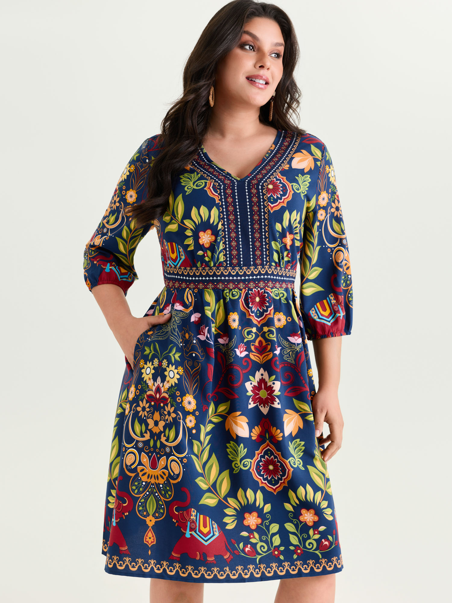 BloomChic Plus Size Boho Print V-Neck Pockets Mini Dress - Curve Ladies DarkBlue Resort 3/4 Sleeve Floral Side Pocket Daily Dresses 30/4X