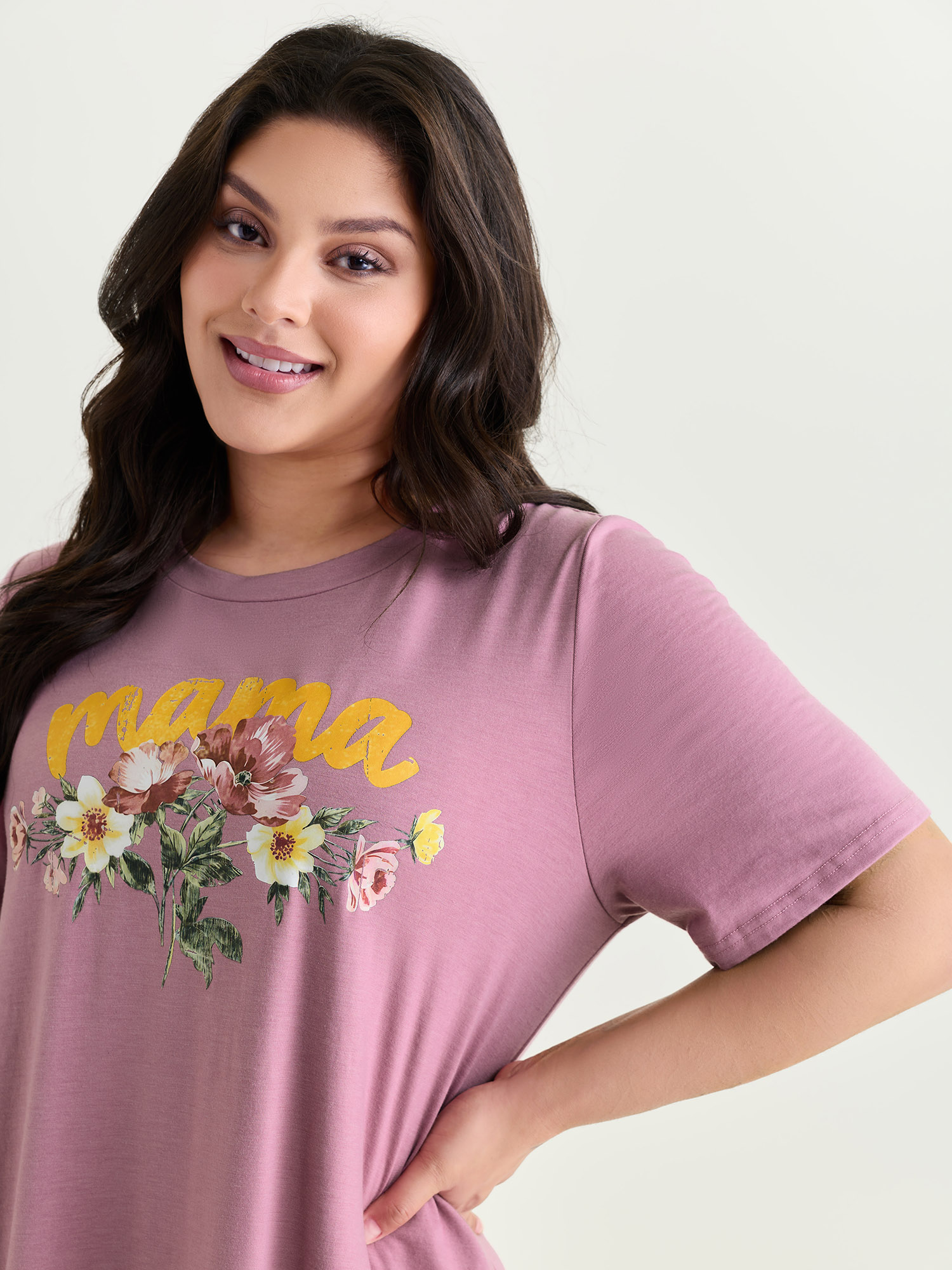 Side view of BloomChic Women's Plus Size Supersoft Floral Print Nightgown Beanpastepowder Short sleeve Midi Round Neck 18-20/2X
