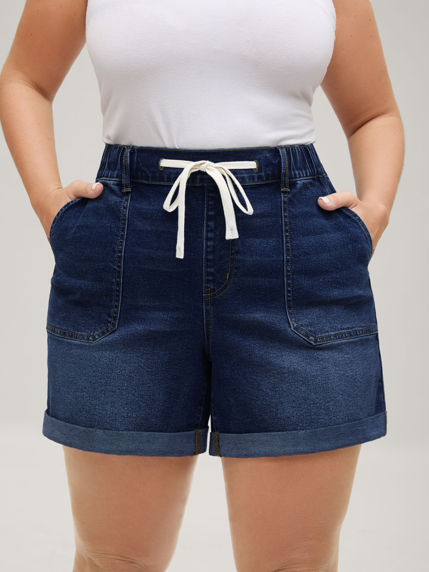 BloomChic Women's Plus Size Pull-On Folded Hem High-Rise Denim Shorts Denimindigo Smocked High Rise Medium stretch 26/4X