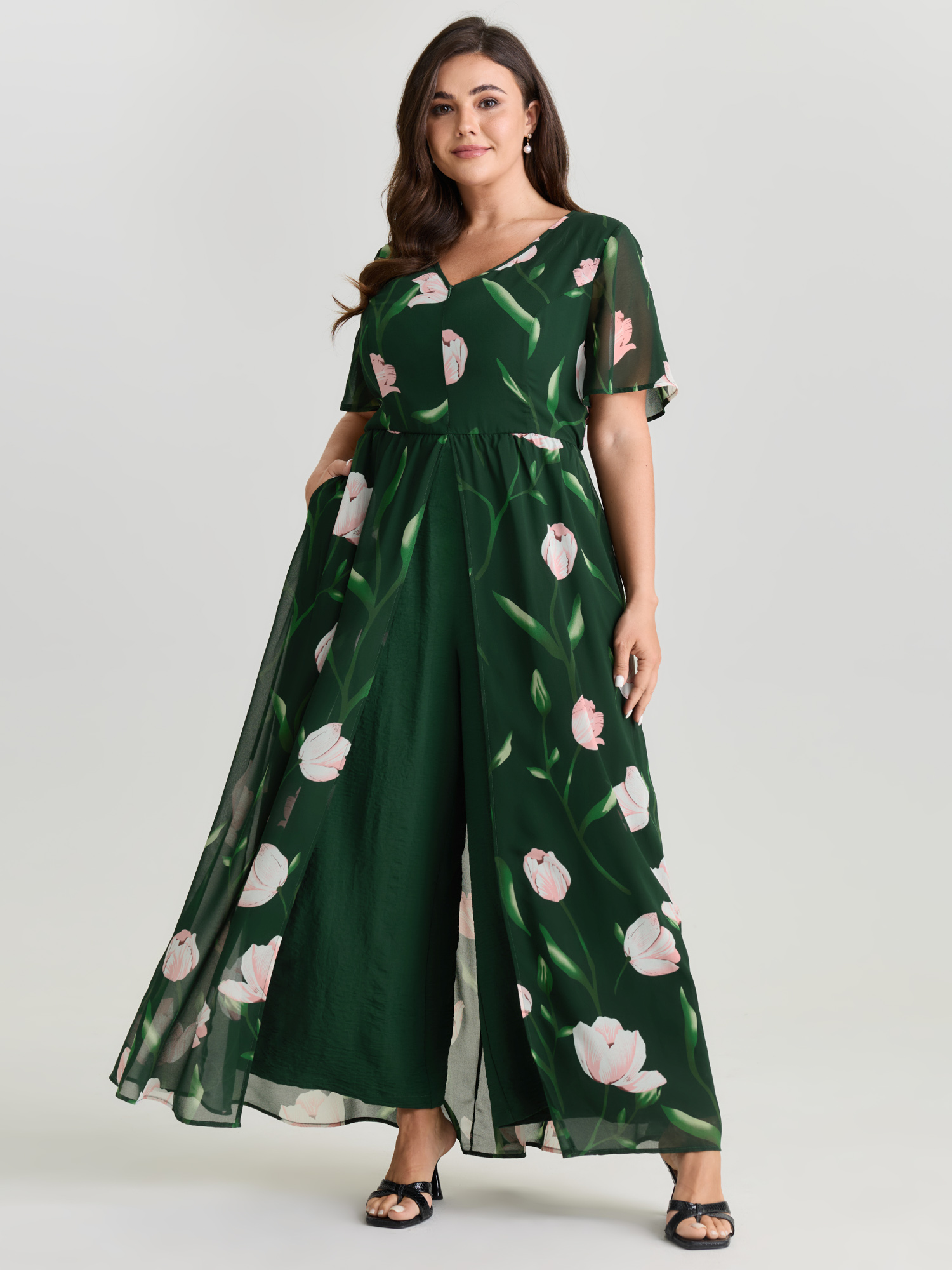 BloomChic Plus Size Hidden Zipper Floral Layered Pockets Jumpsuit - Curve Women's Cyan Playsuit - Elongate neckline Slanted pocket X-line Jumpsuits 14/M