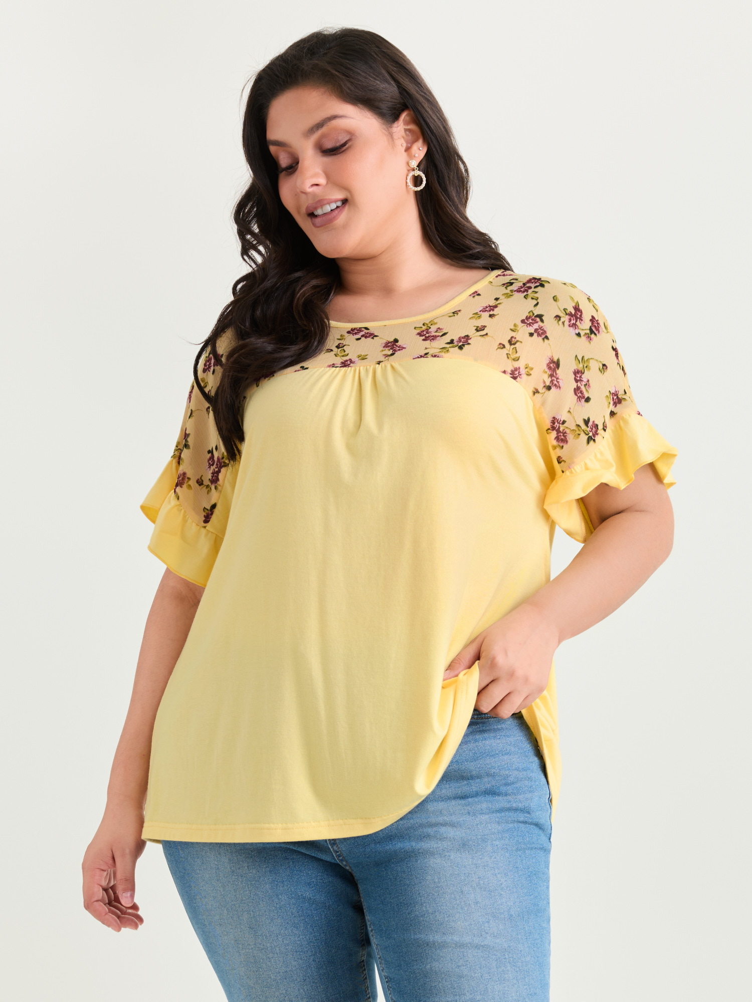 BloomChic Women's Plus Size Sheer Floral Print Contrast Knit Top Lightyellow Short sleeve Everyday-Elegant 10/M
